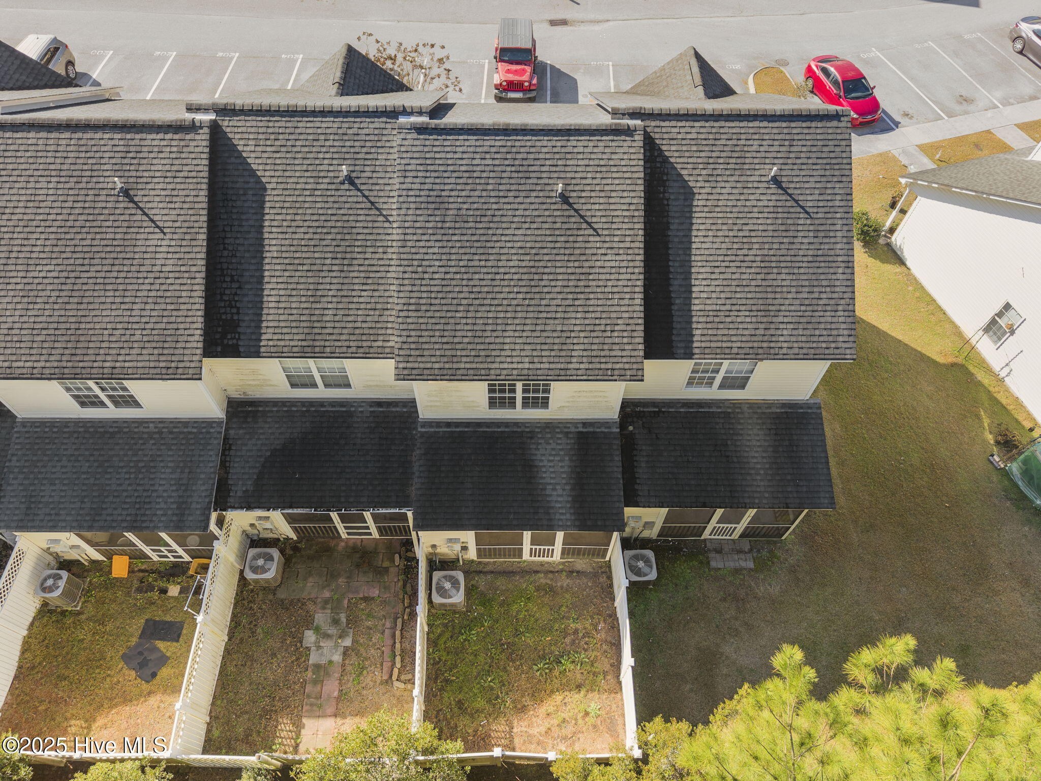 100544905 | Photo 25