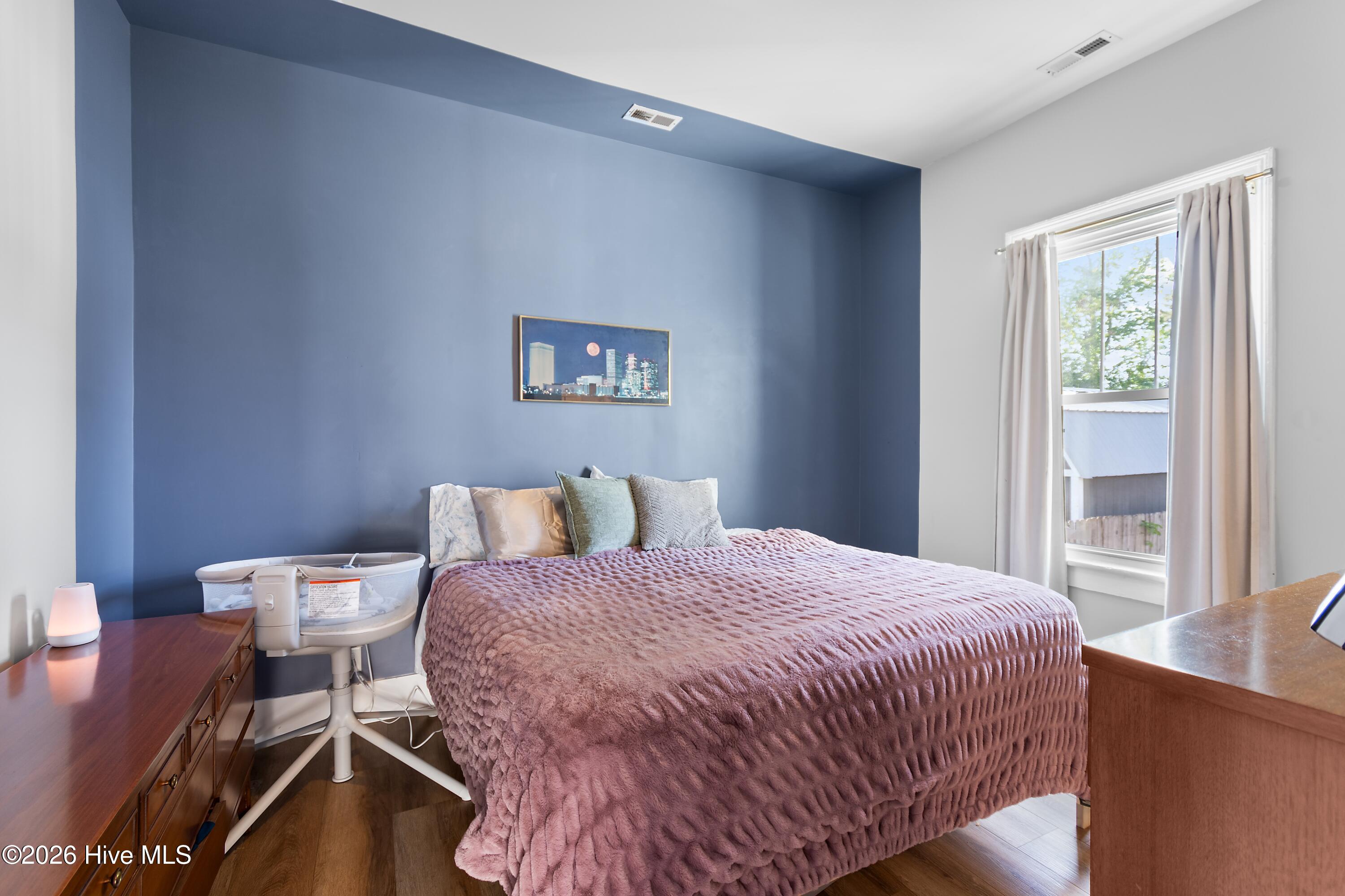 100568086 | Photo 21