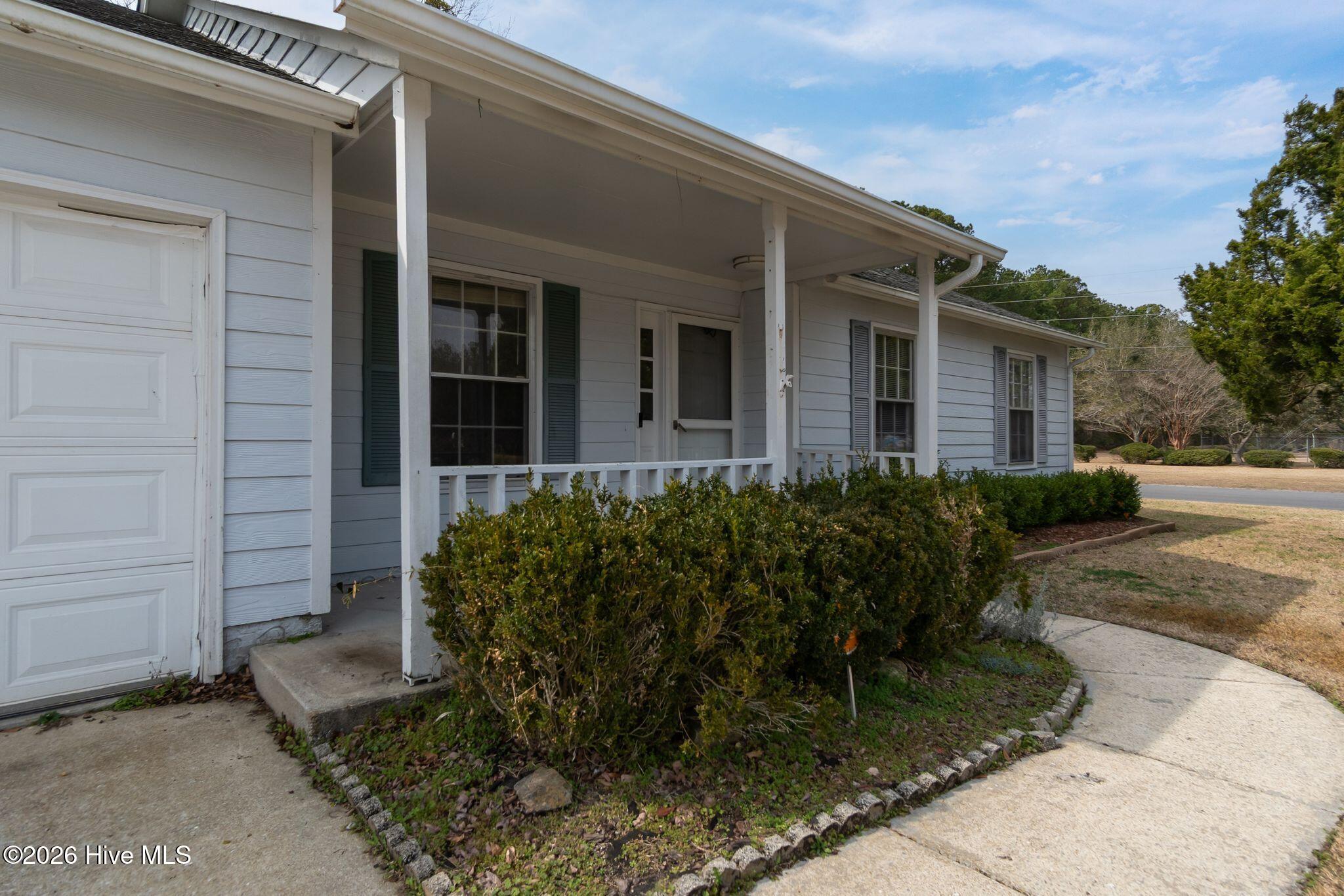 300 Quail Ridge Road, Jacksonville, NC, 28546