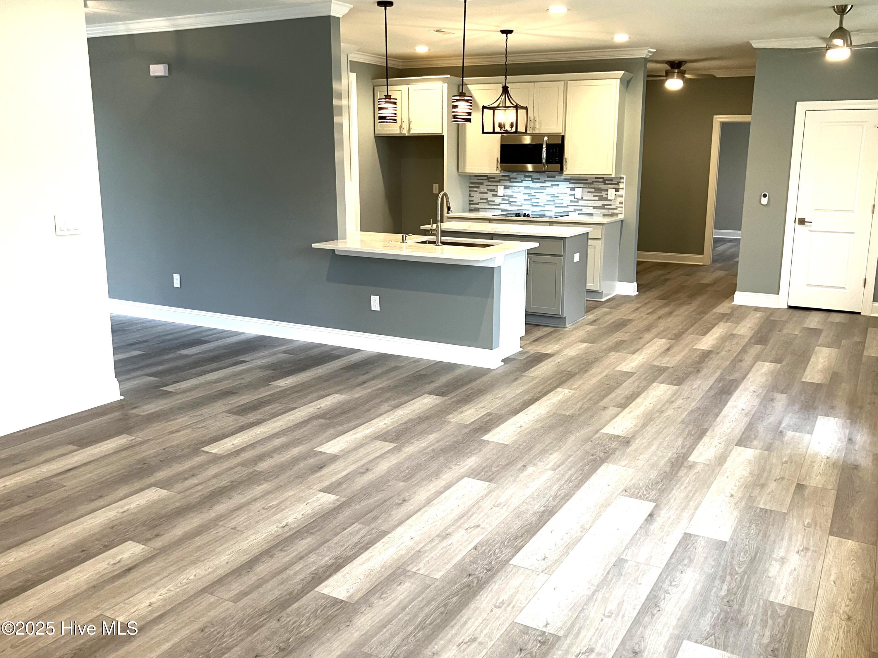 100514159 | Photo 20