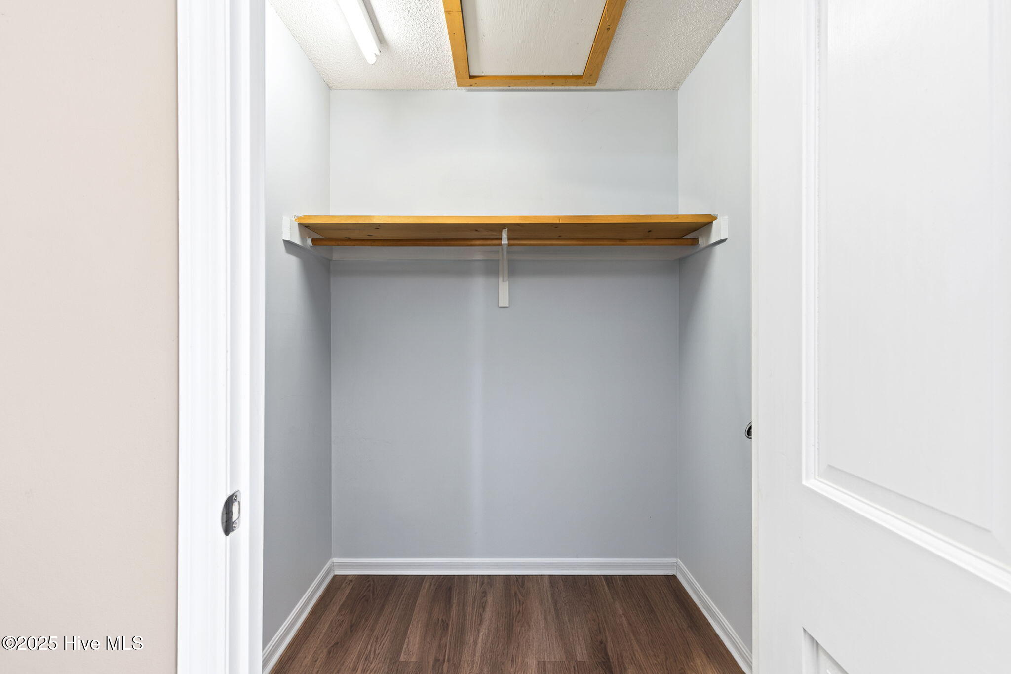 100543904 | Photo 30