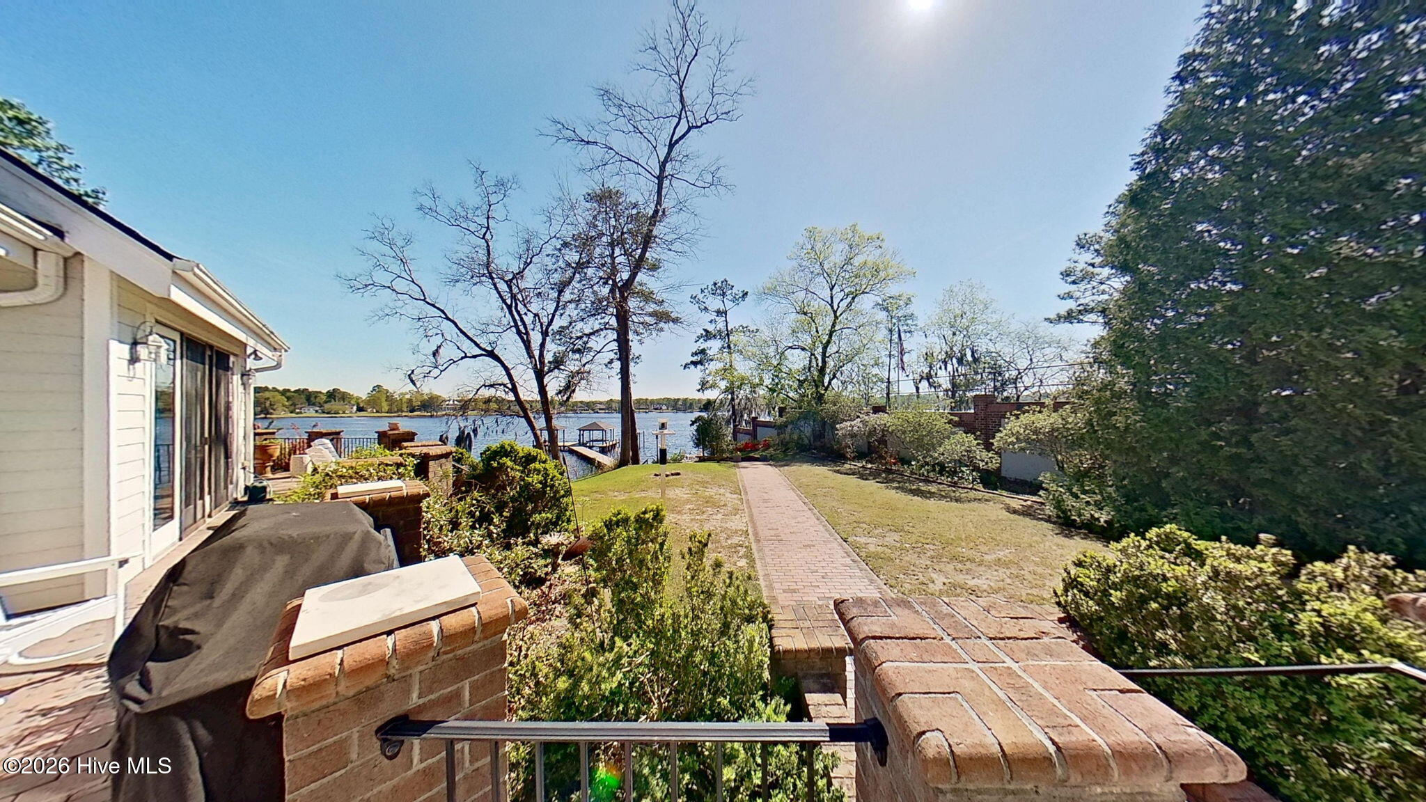 211 Wilson Point Road,Trent Woods