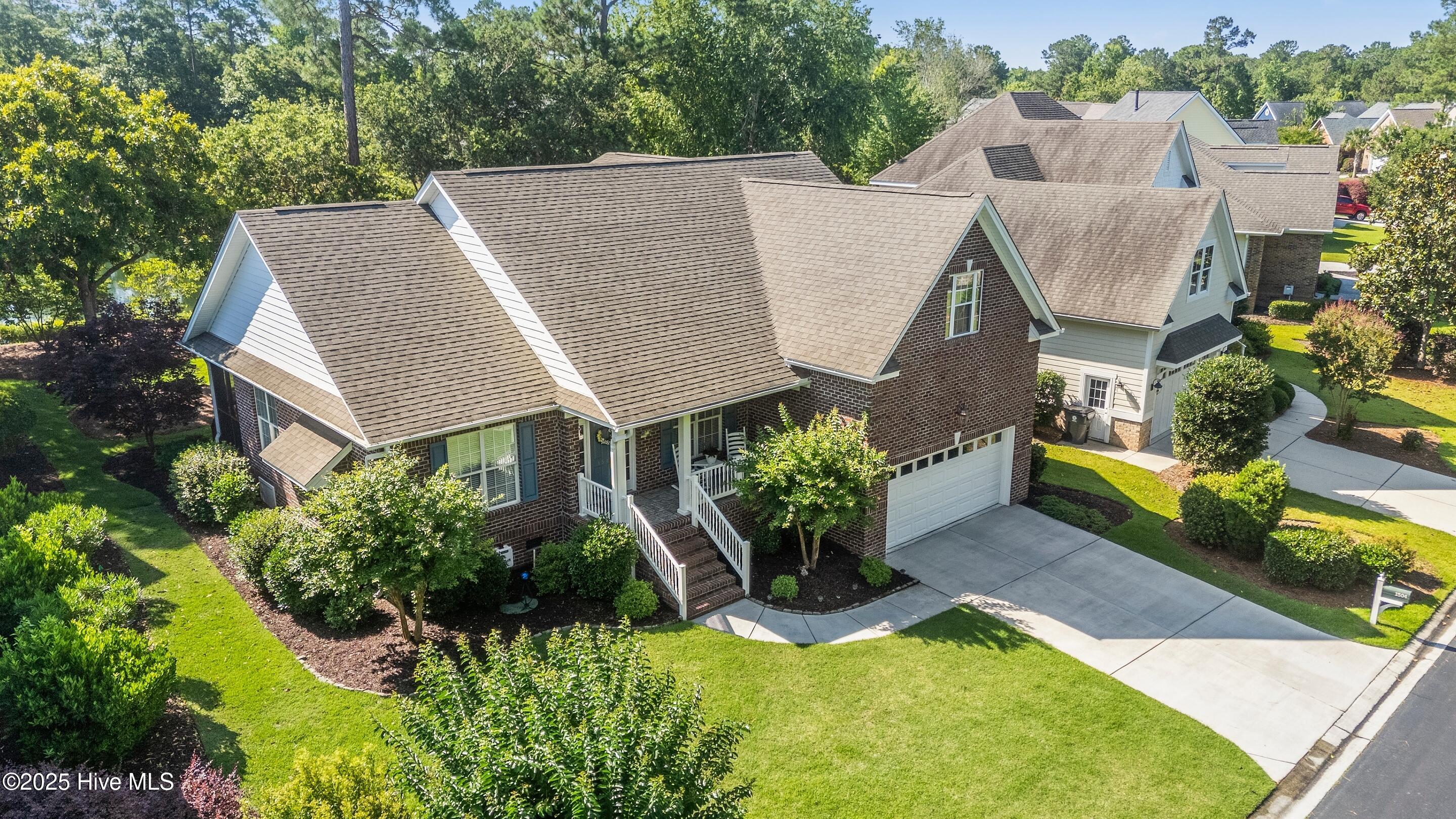 100514713 | Photo 69