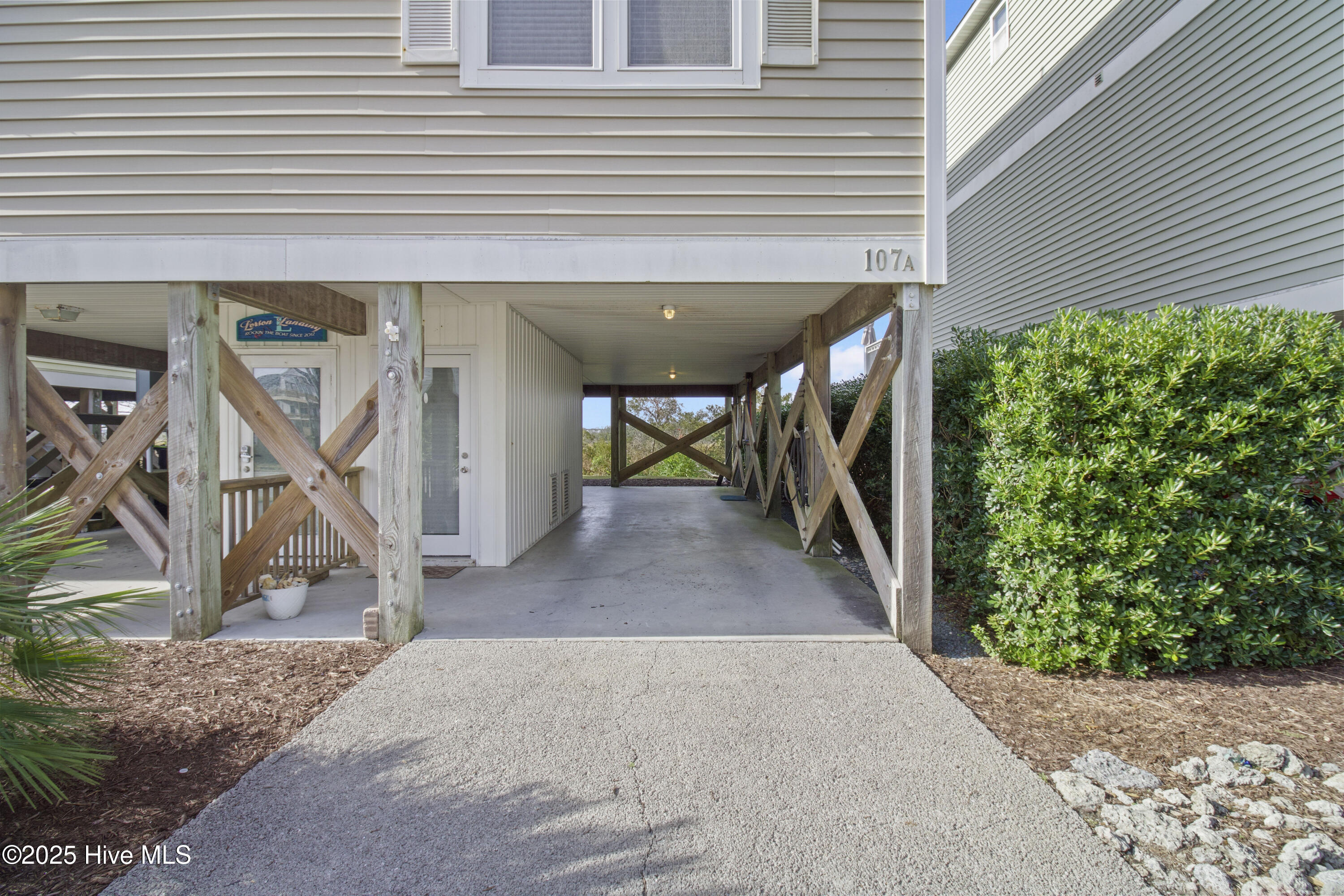 100541594 | Photo 37