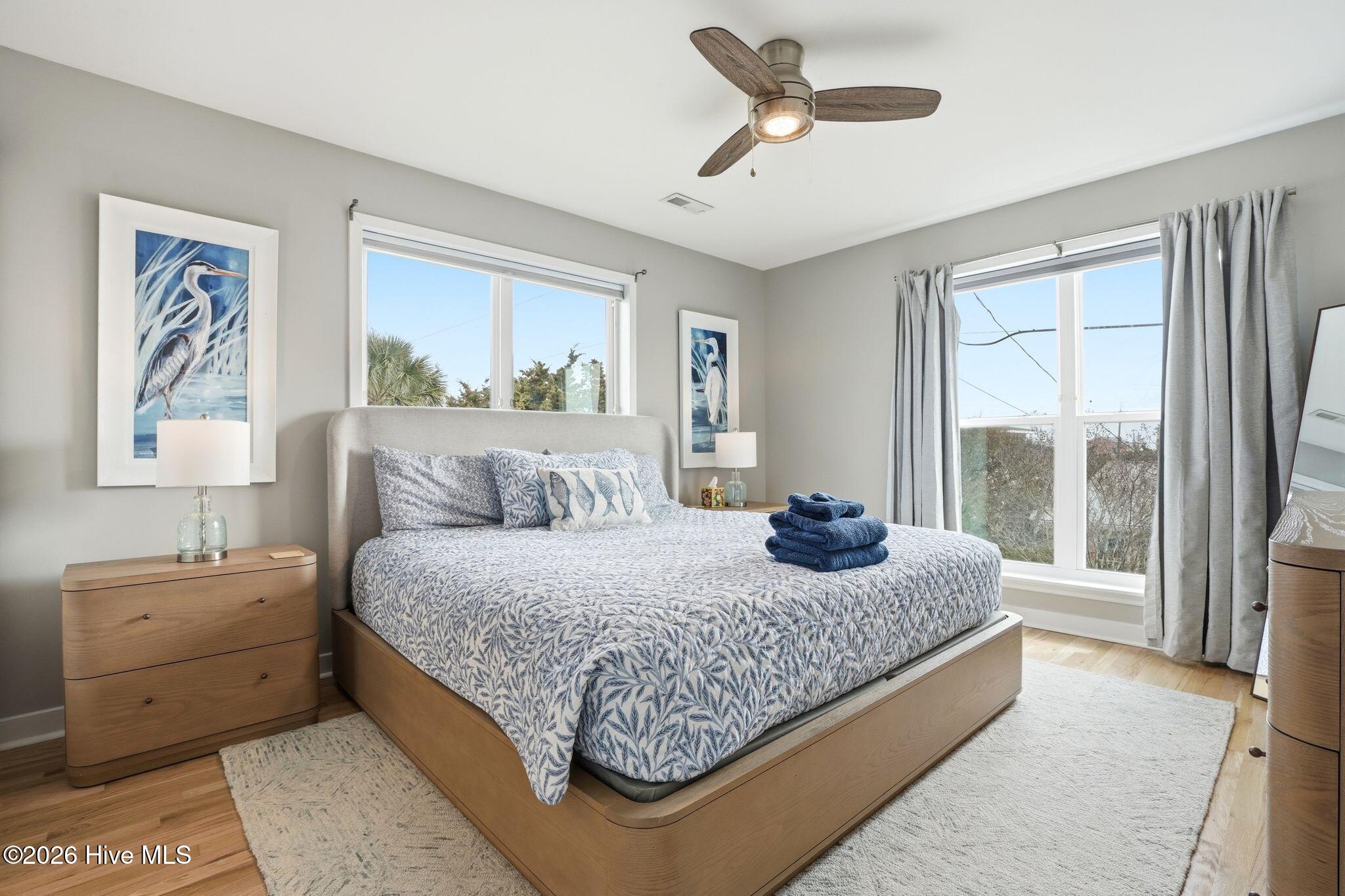 100558561 | Photo 39