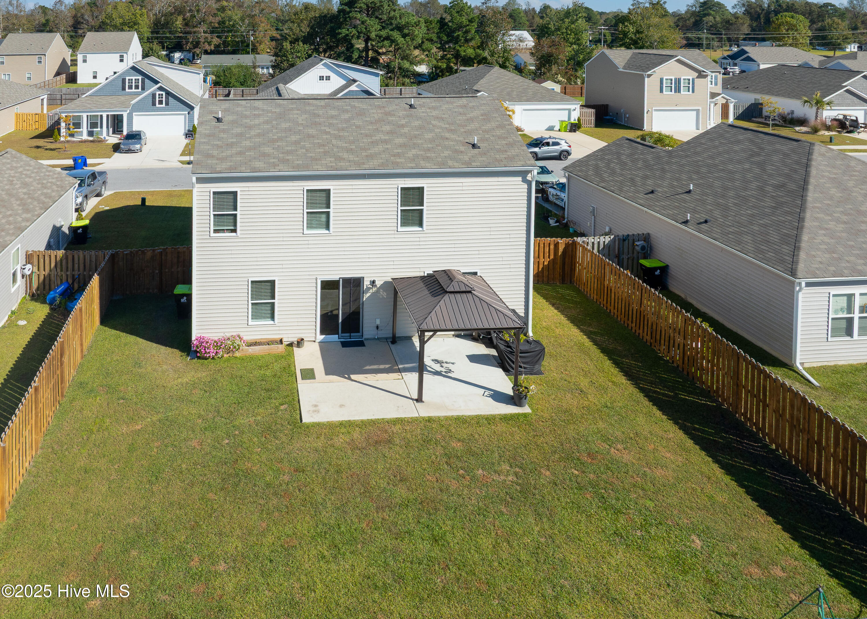 100539247 | Photo 39