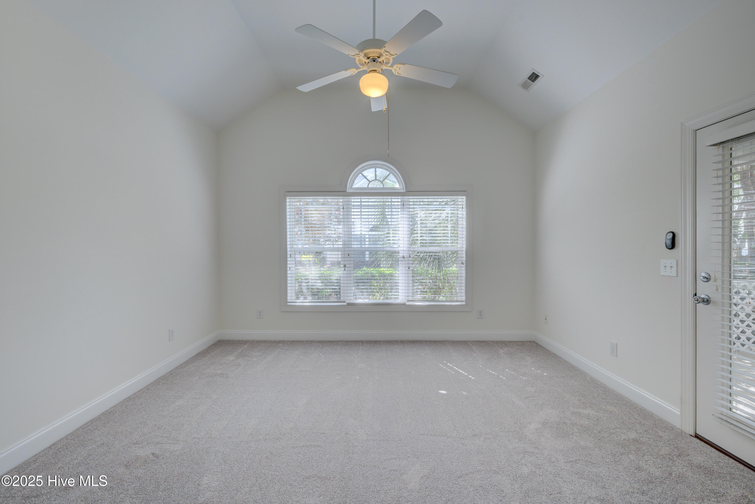 104 Phoebee Court, Hampstead, NC 28443 – photo 19: 104PhoebeeCourt-23