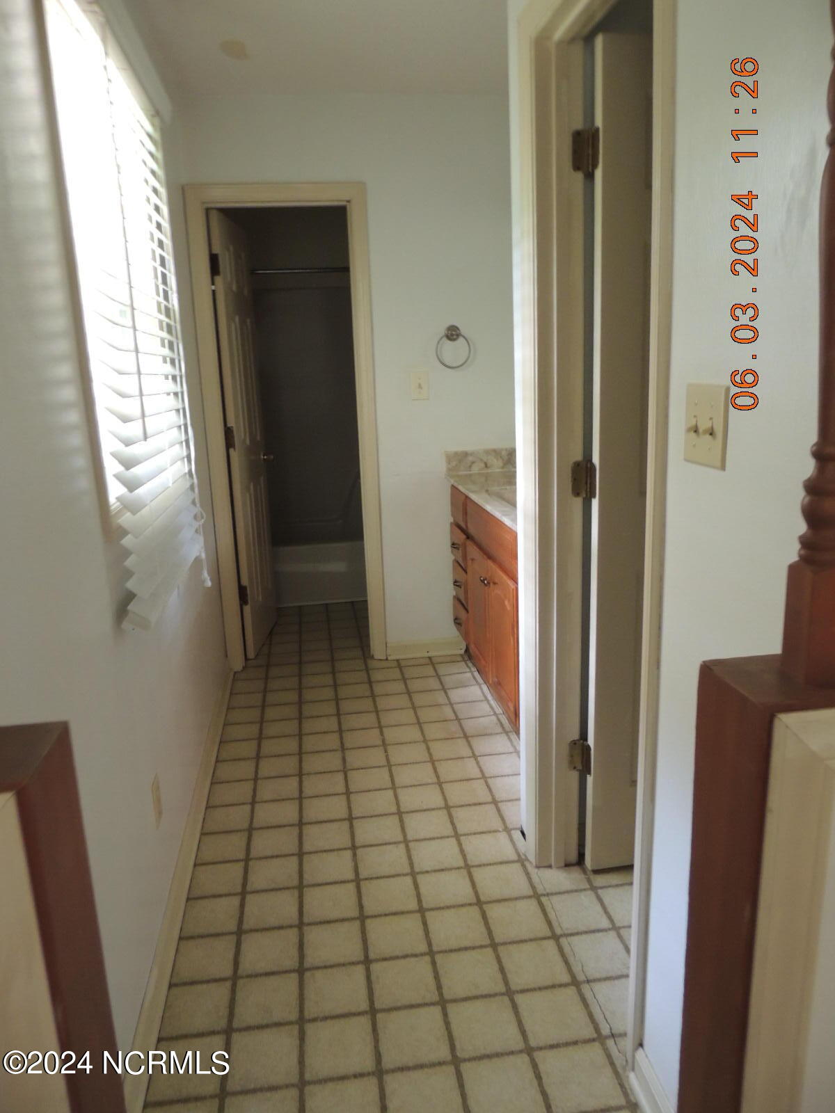 100450812 | Photo 25