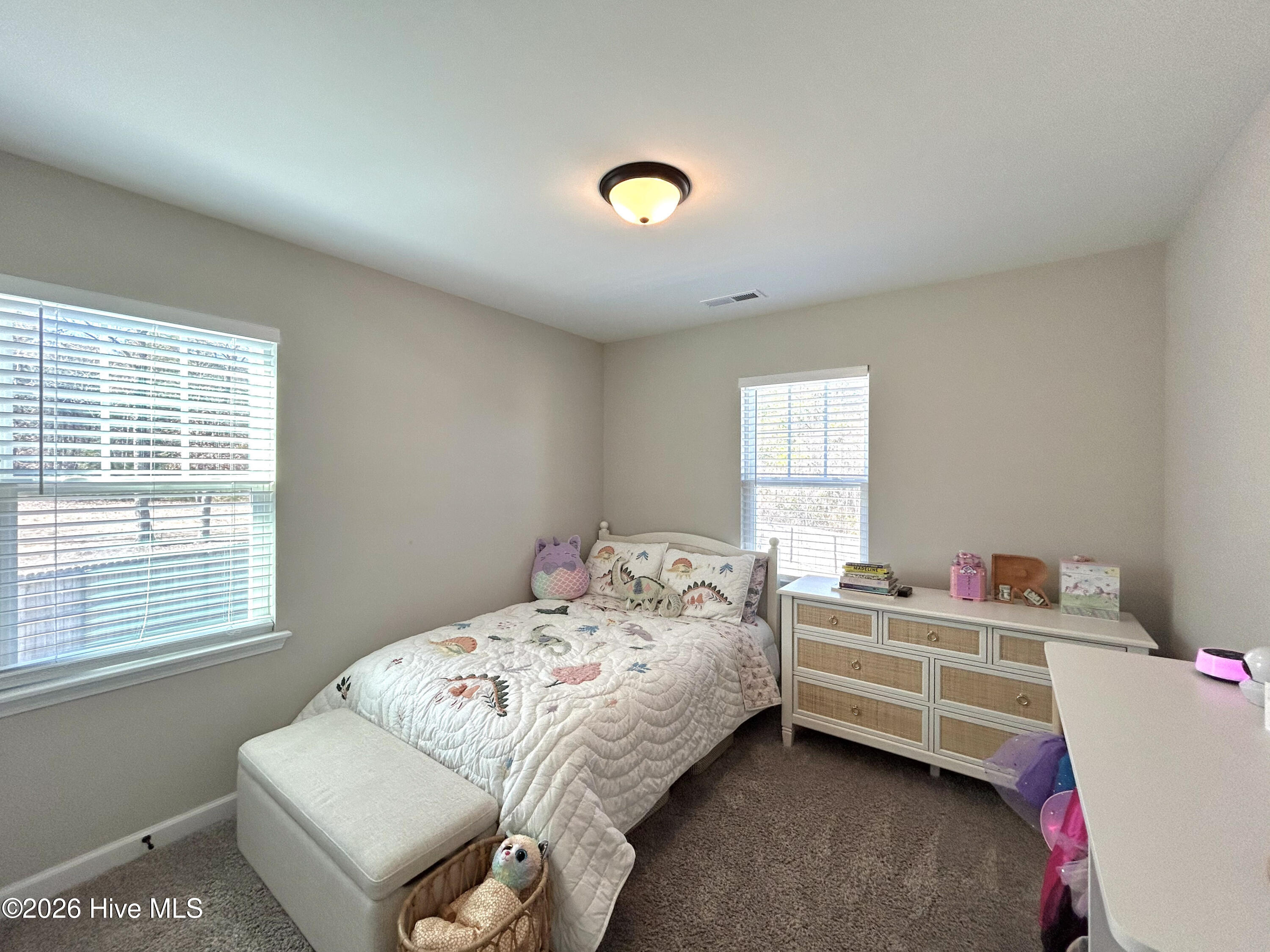 100557400 | Photo 28