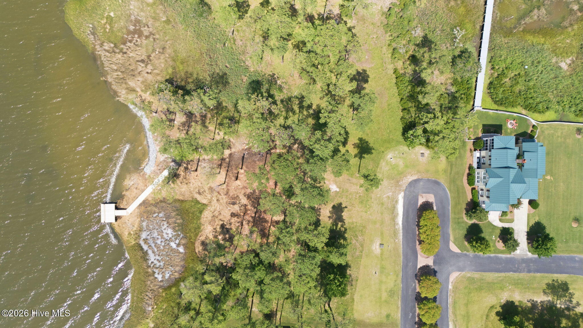 238 20 Oyster Point Road,Oriental