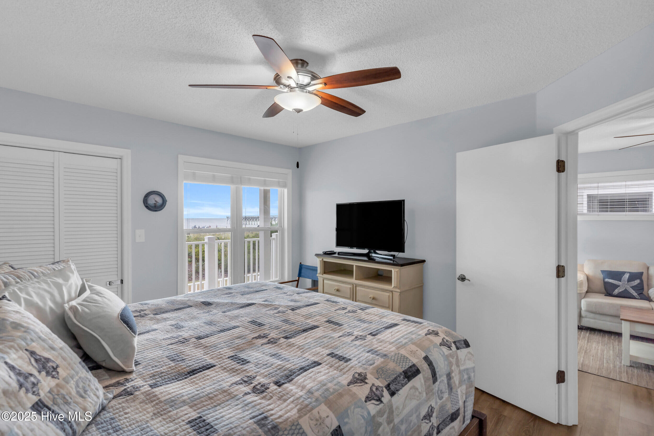 100538531 | Photo 15