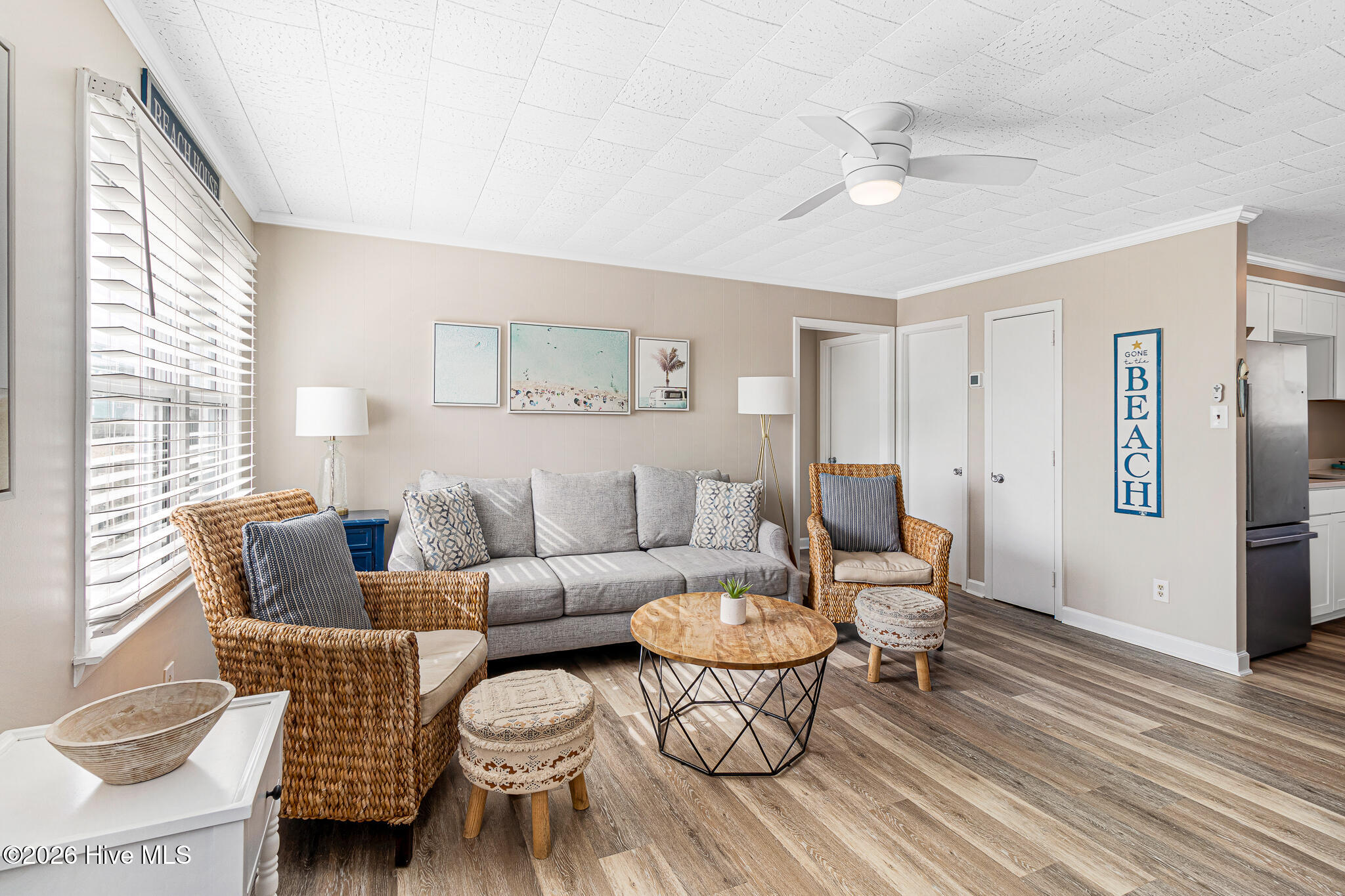 100553851 | Photo 27