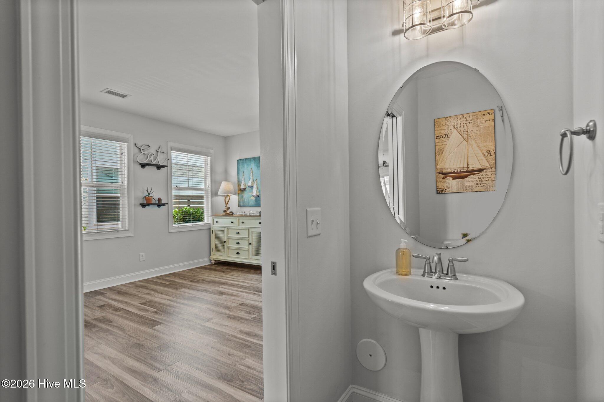 100554232 | Photo 13