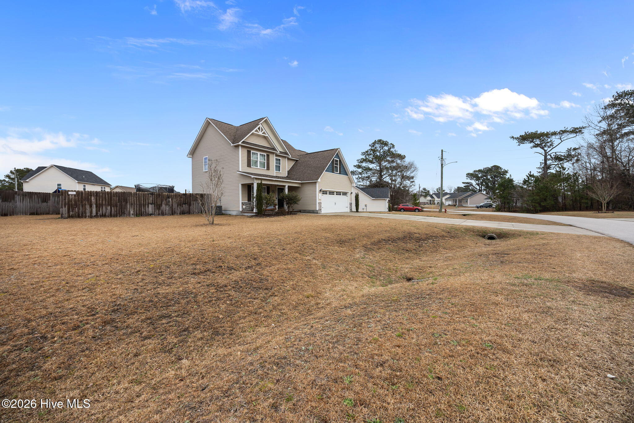 100558609 | Photo 41