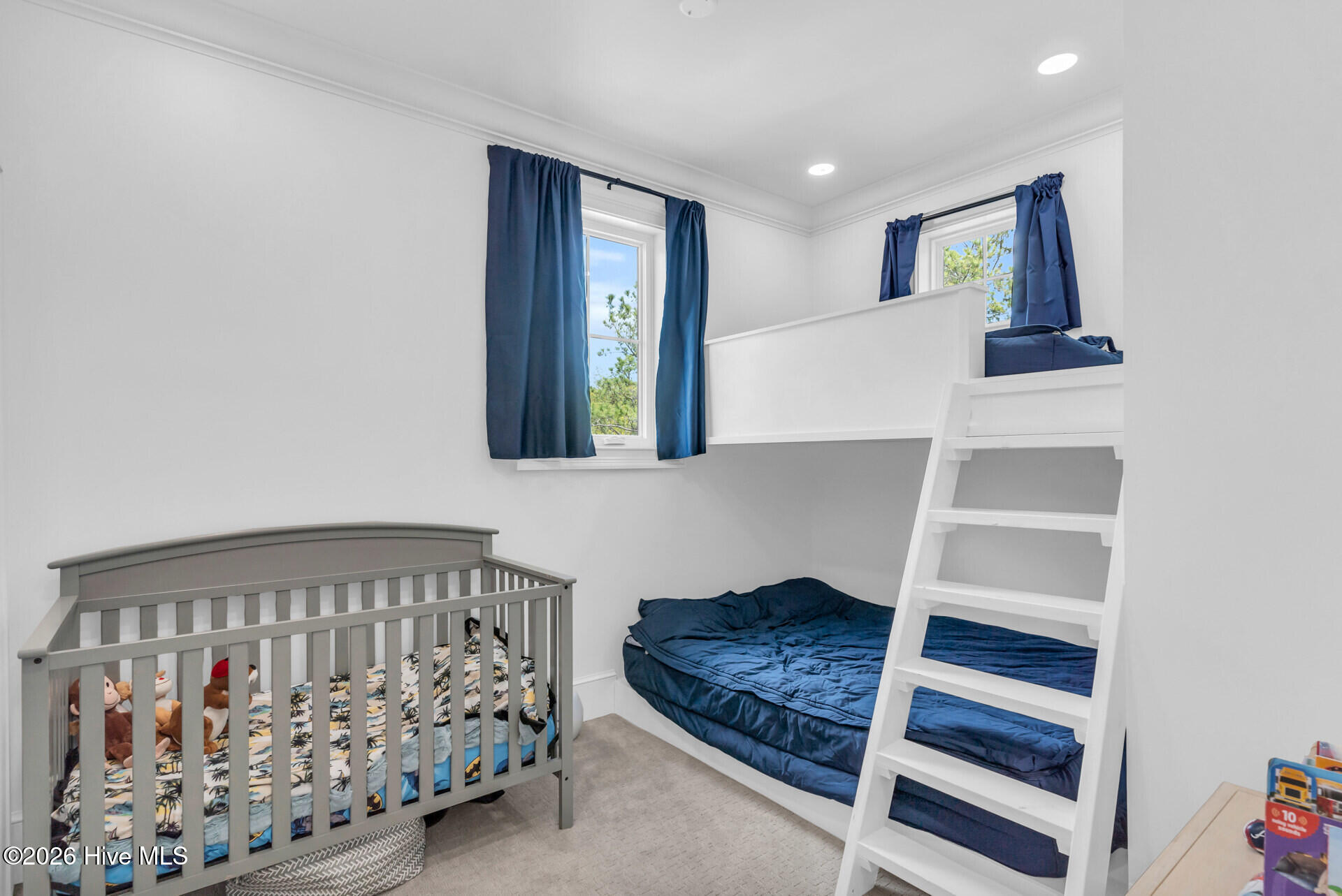 100553549 | Photo 45