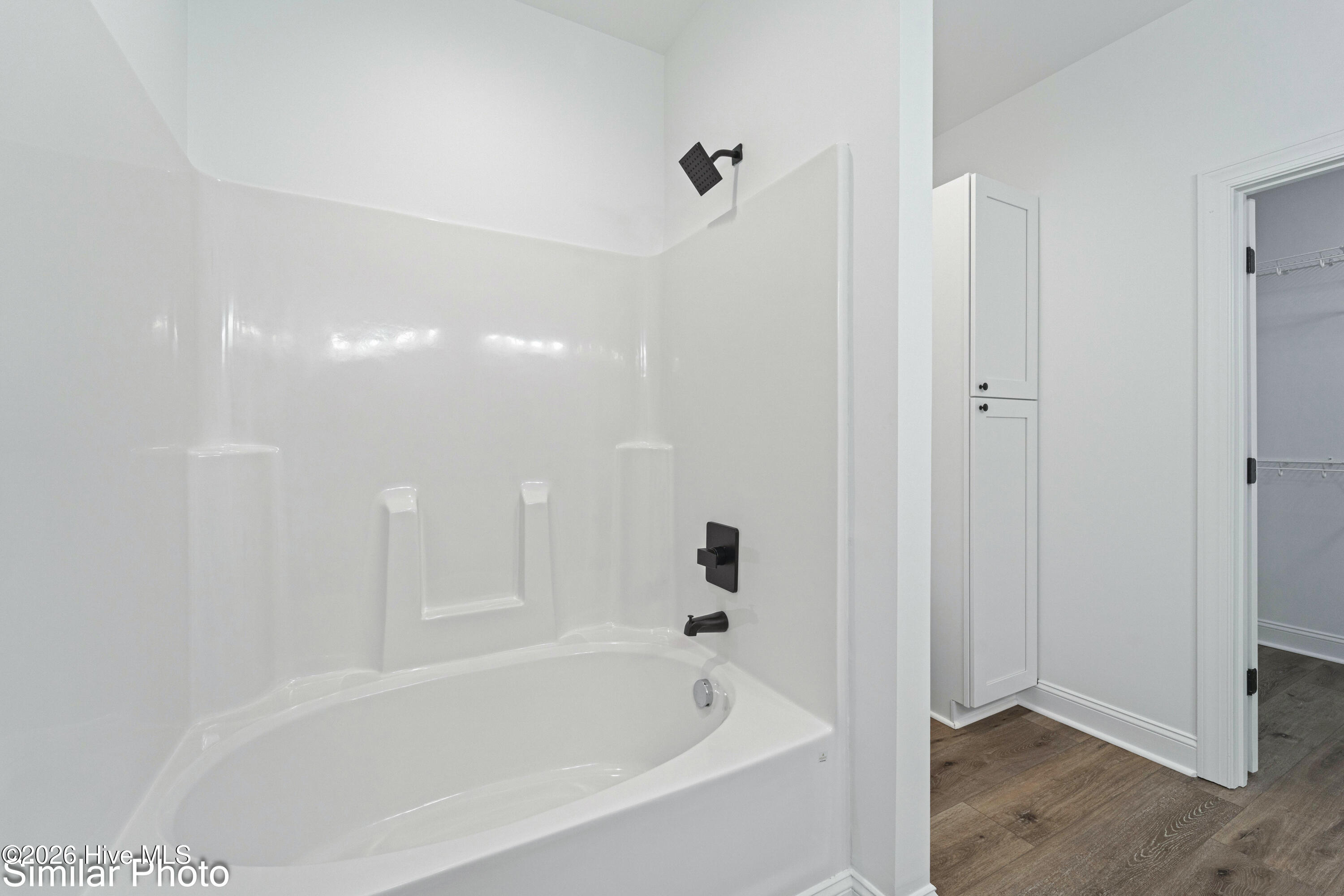 100554936 | Photo 28