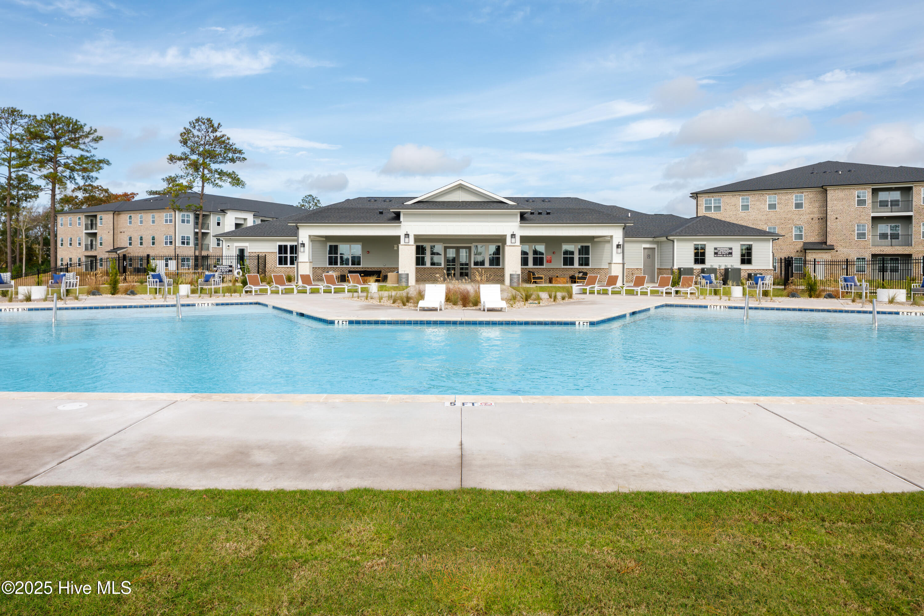 100539897 | Photo 17