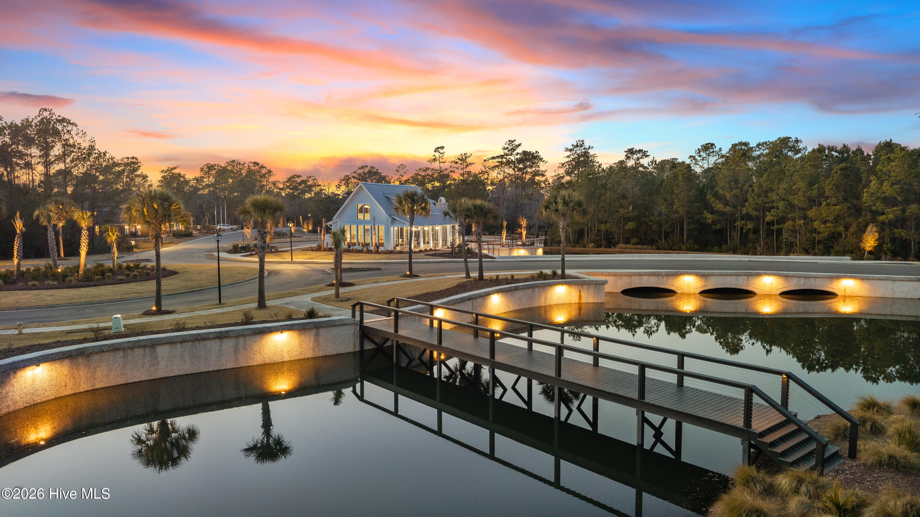 100555741 | Photo 30