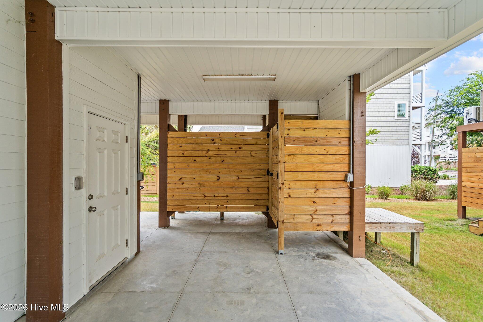 100554587 | Photo 27