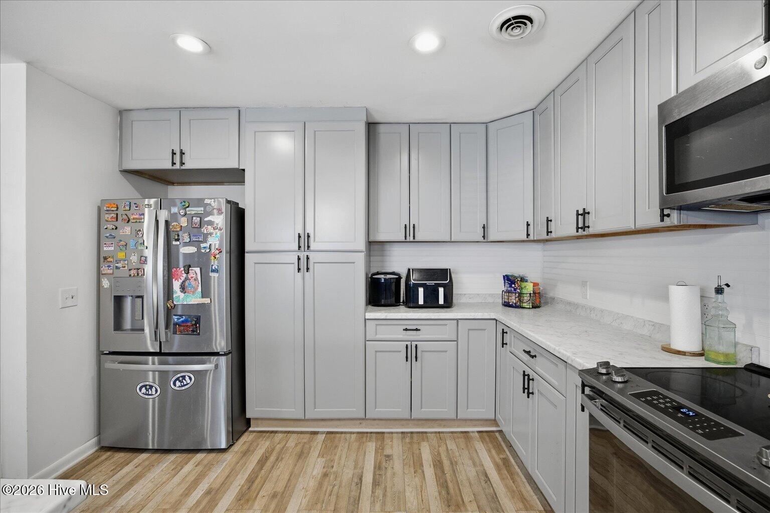 100562707 | Photo 10