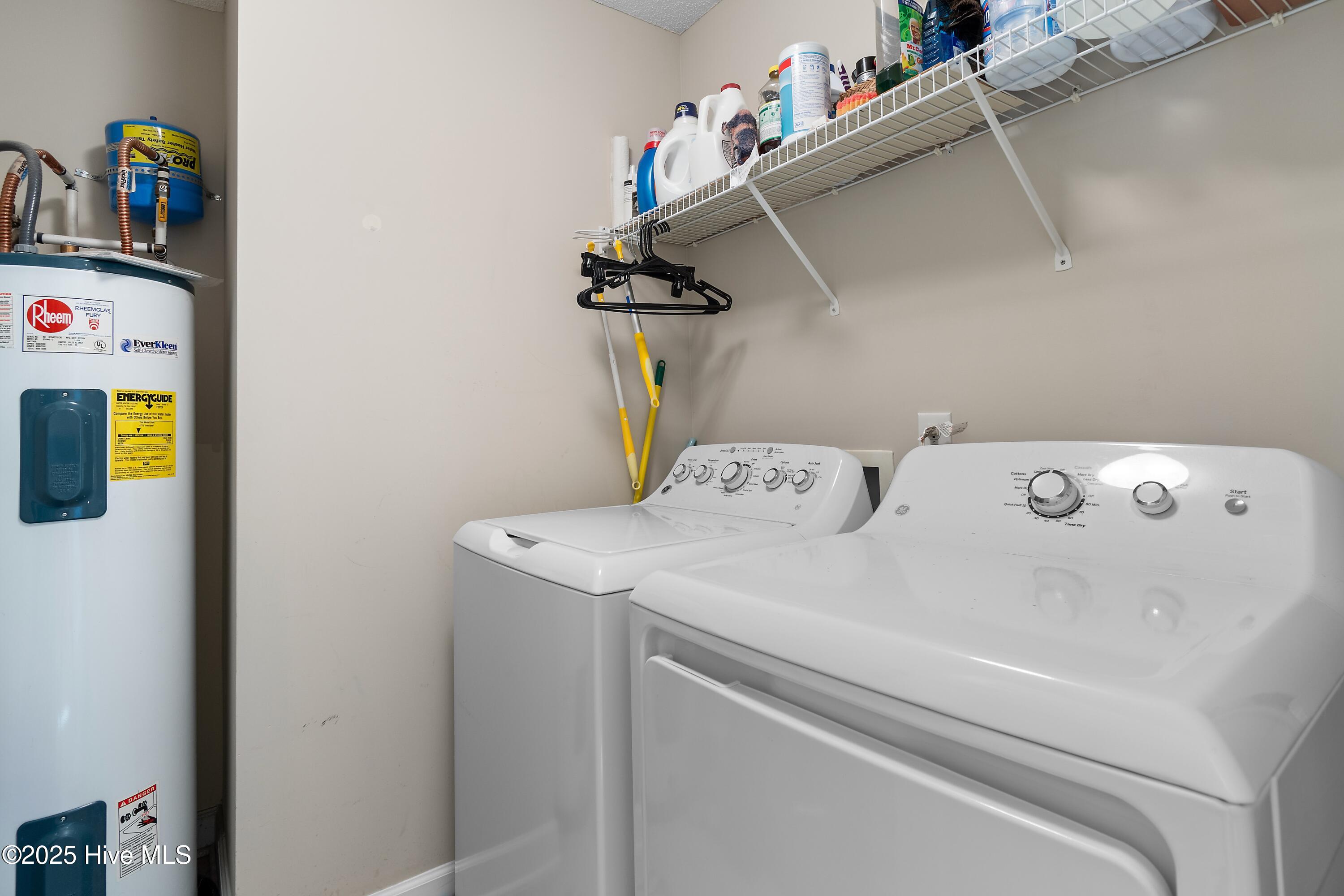 100536707 | Photo 28