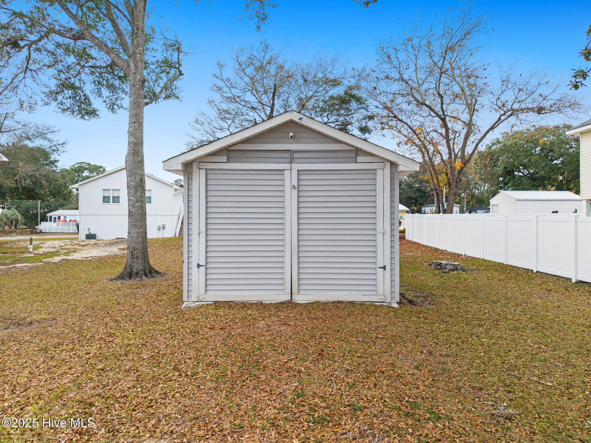 100544107 | Photo 42