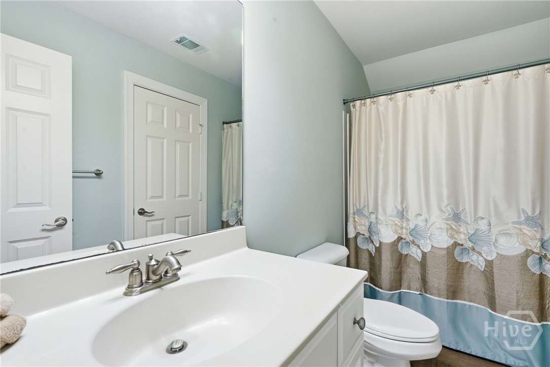Upstairs Guest Bath