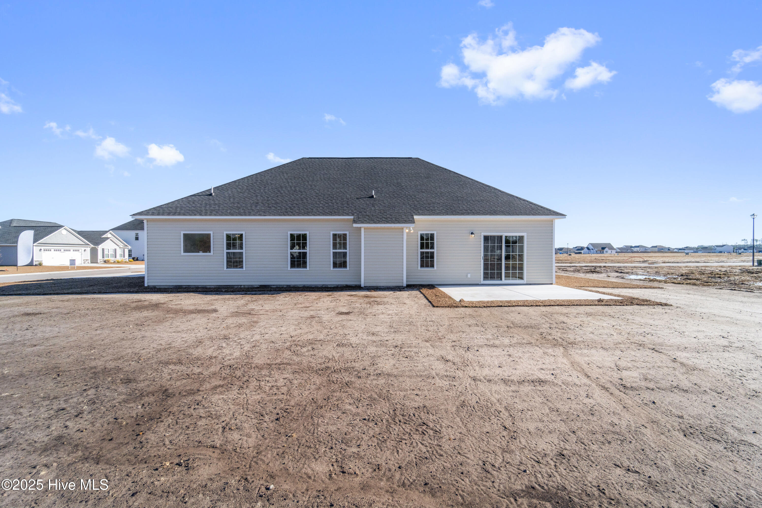 100521805 | Photo 29