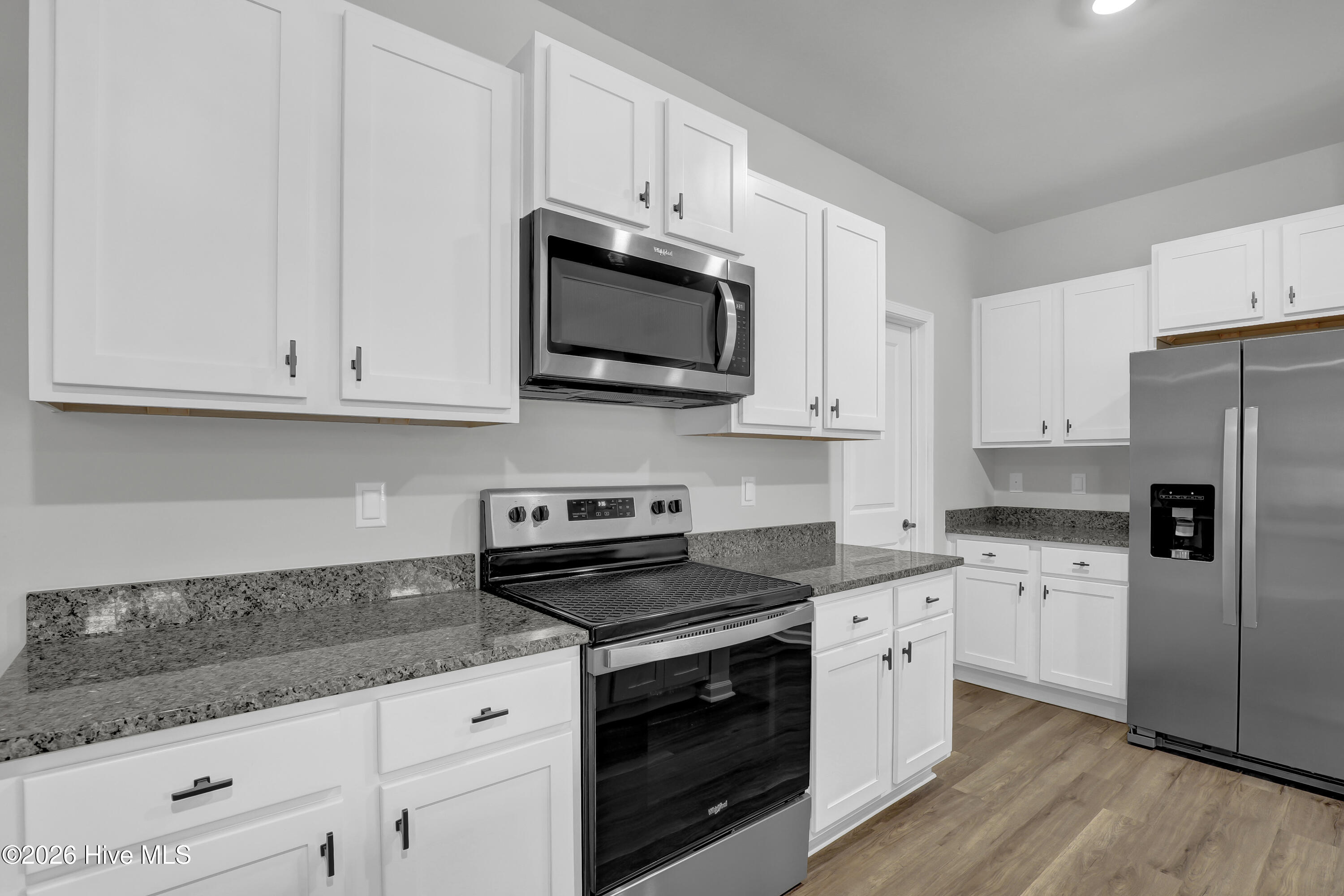 100554591 | Photo 14