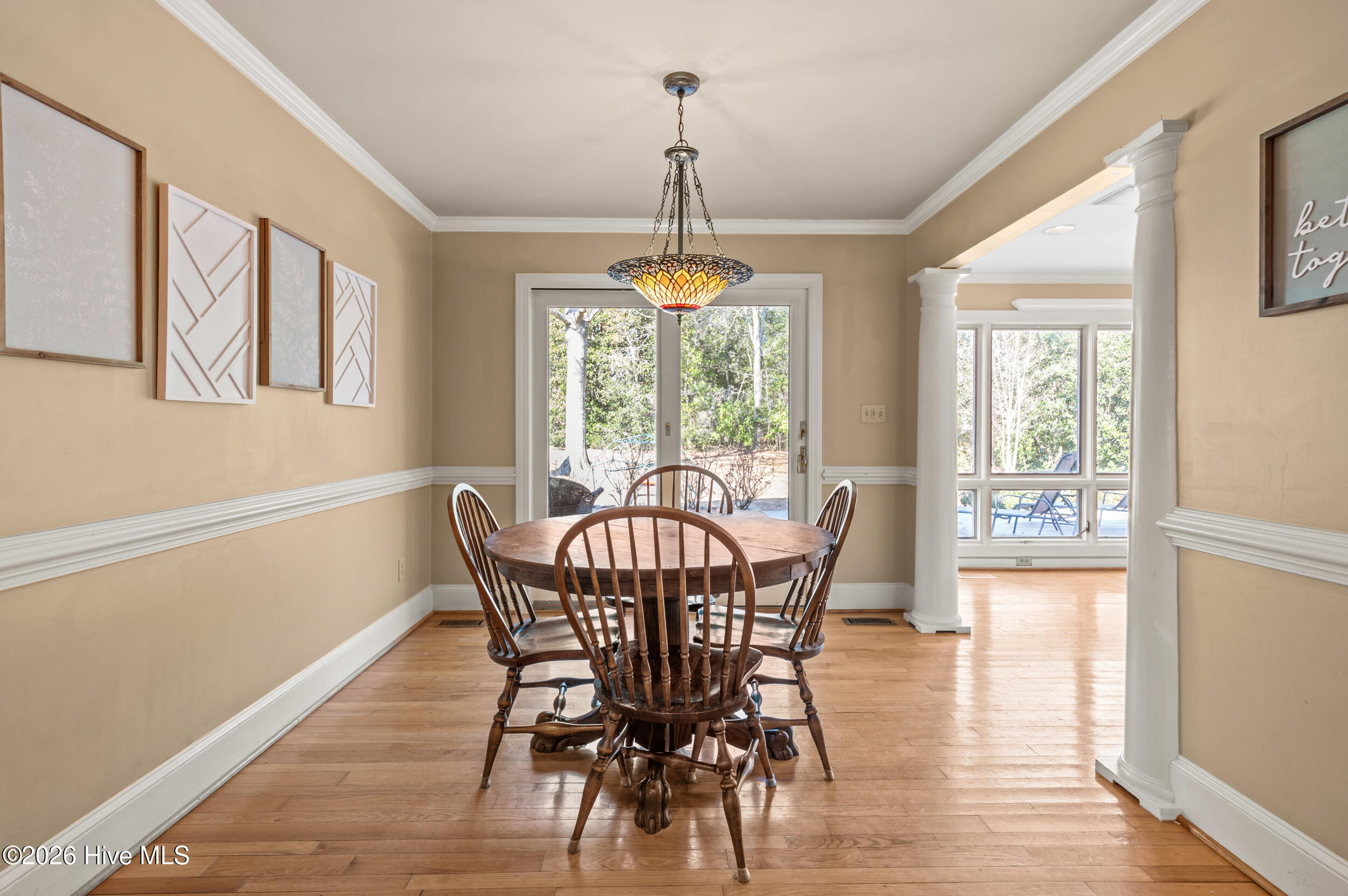 100554057 | Photo 20