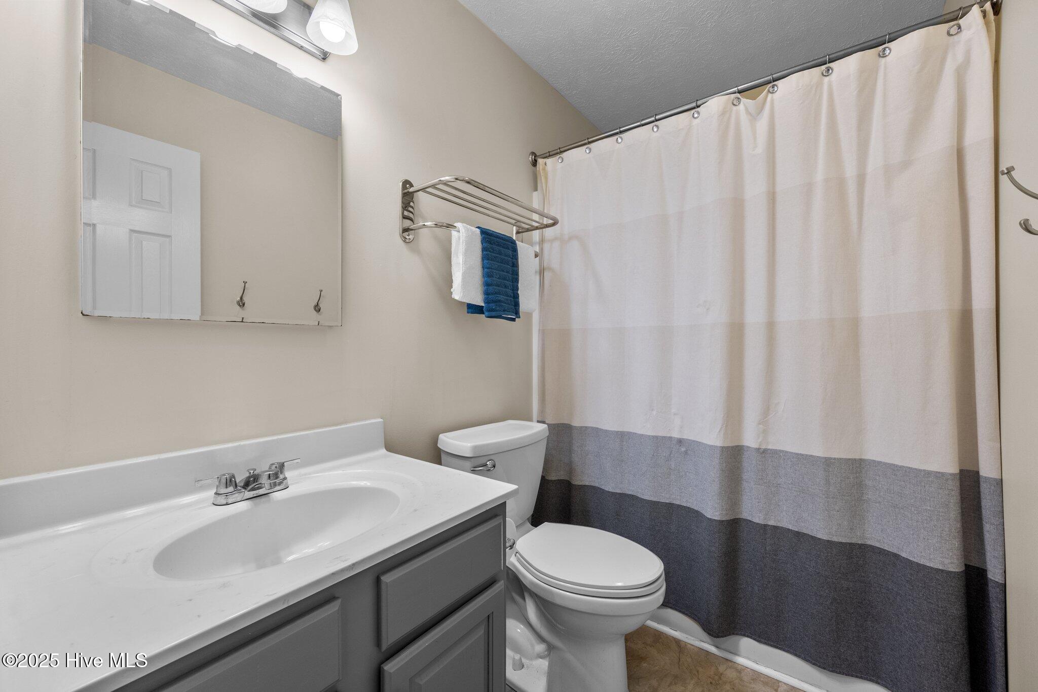 100548060 | Photo 29