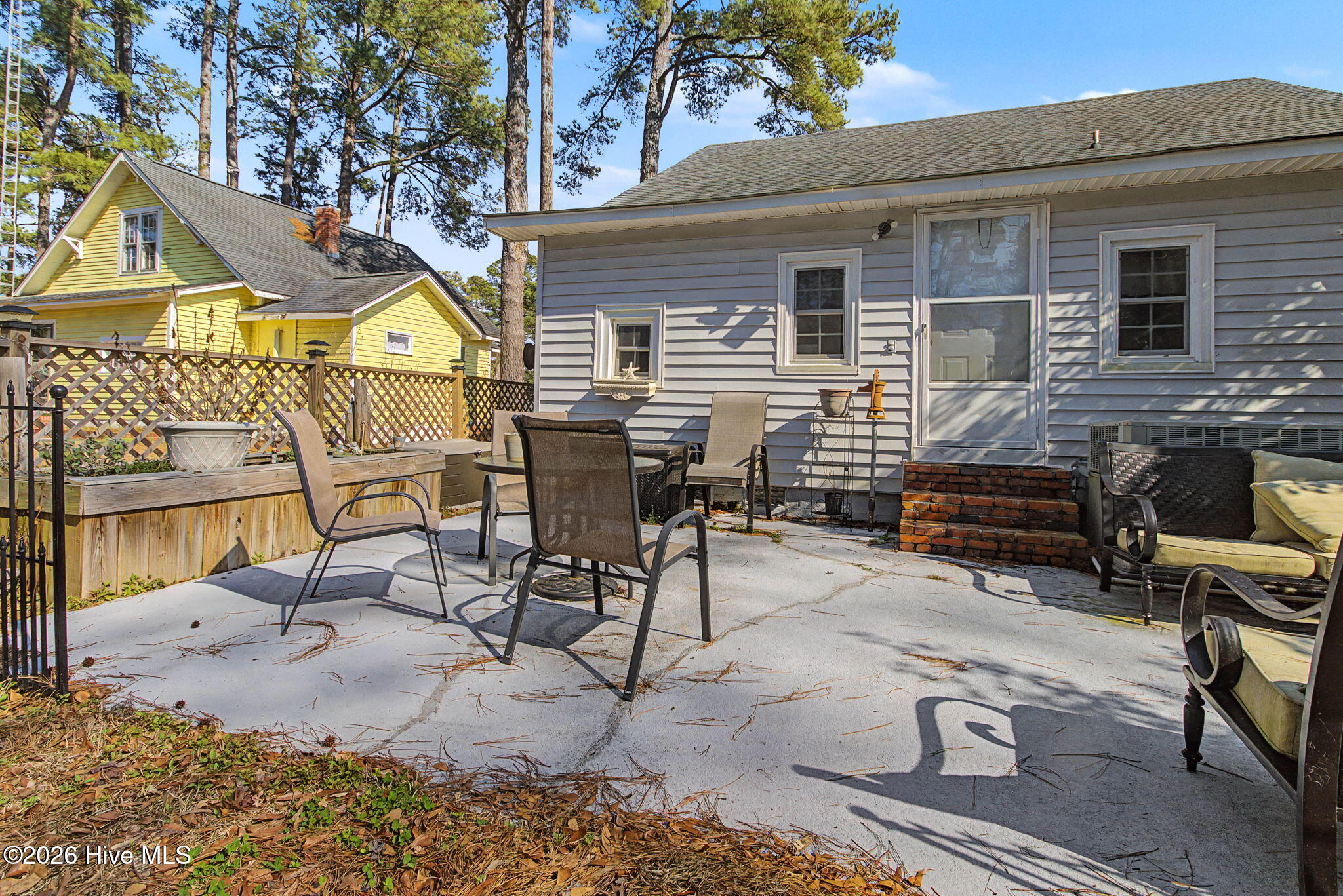 100556985 | Photo 29