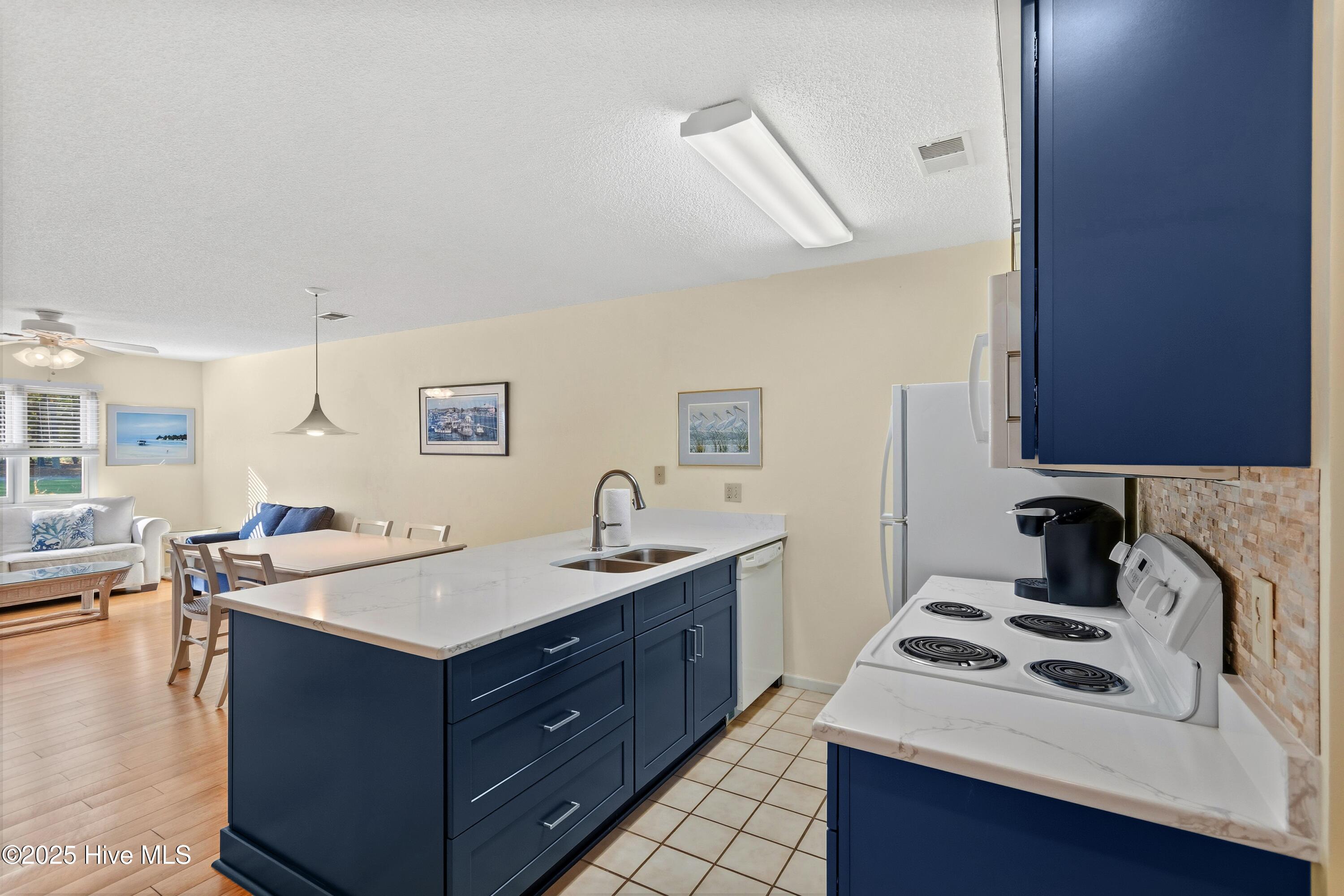 100544221 | Photo 32