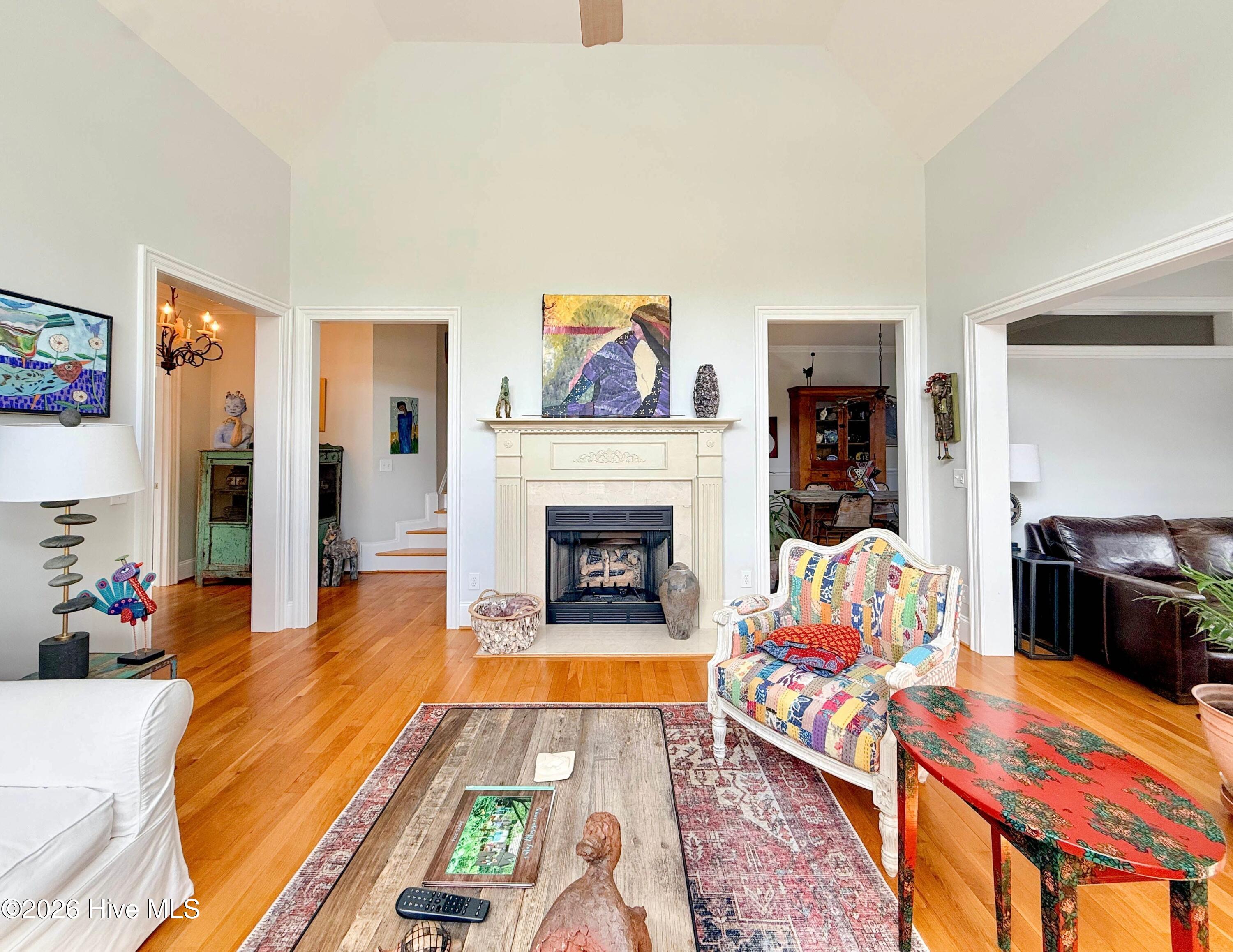 100559415 | Photo 21