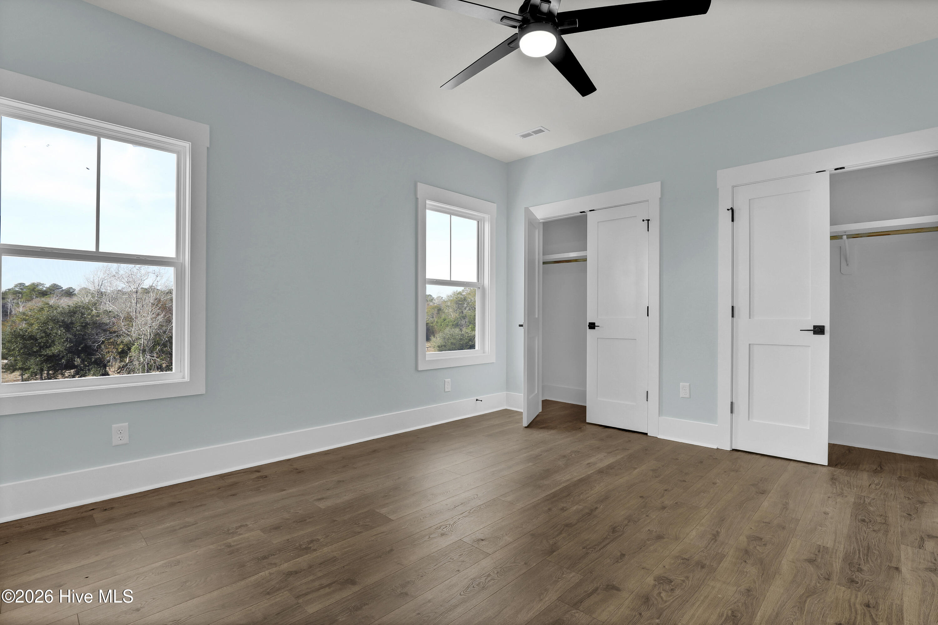 100566719 | Photo 28