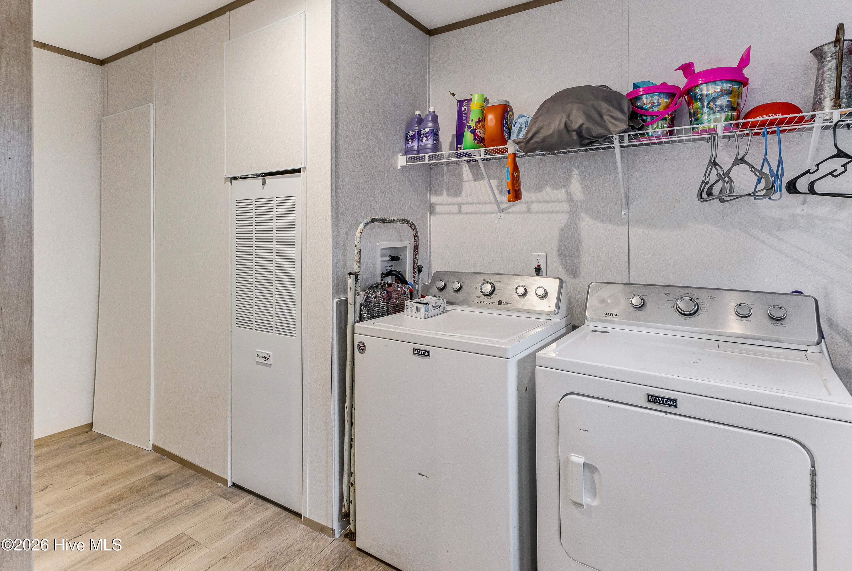 100558800 | Photo 16