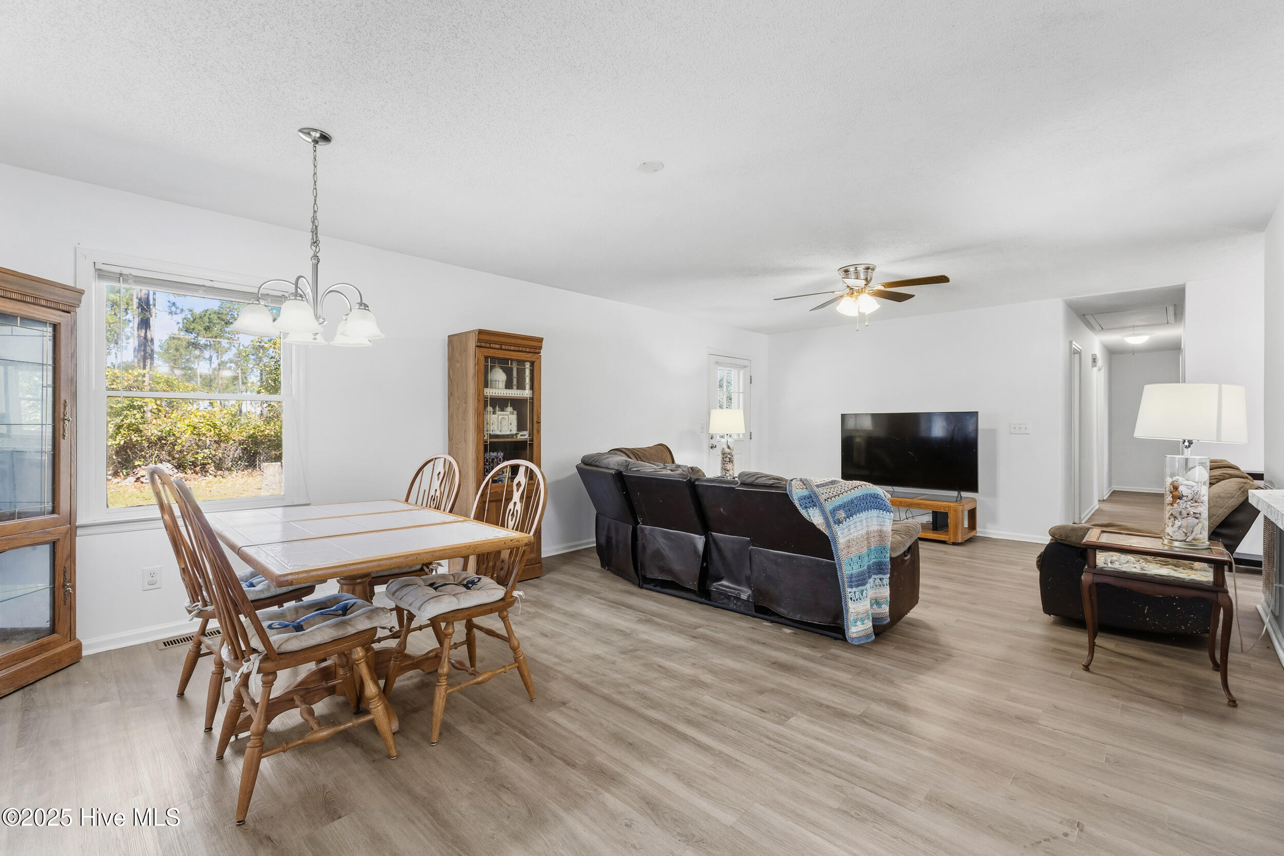 100537694 | Photo 16