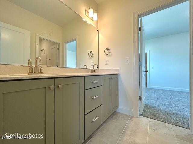 100535457 | Photo 49