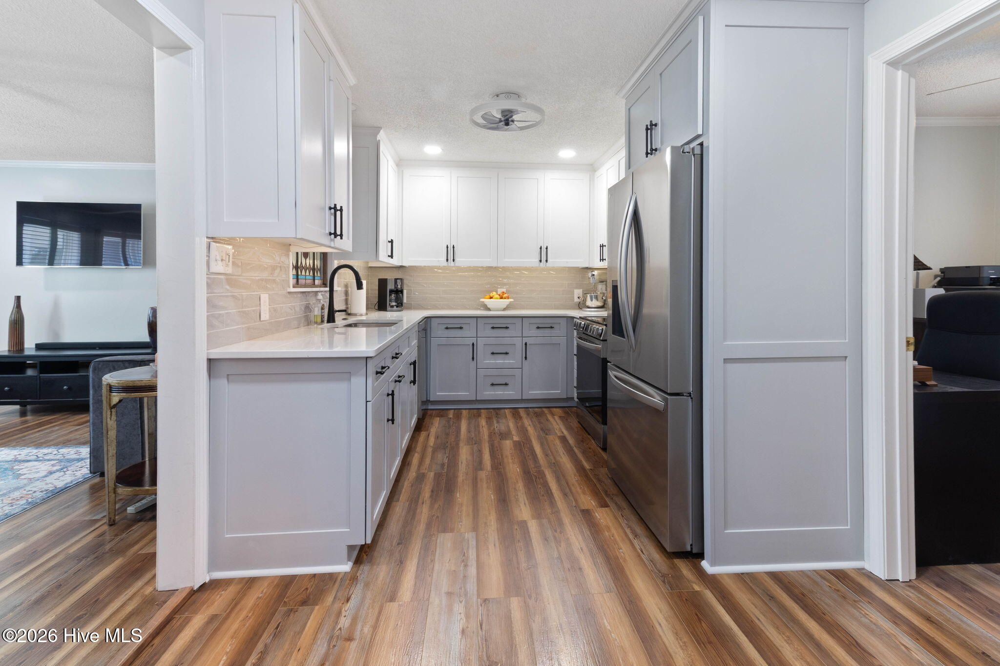 100556969 | Photo 13