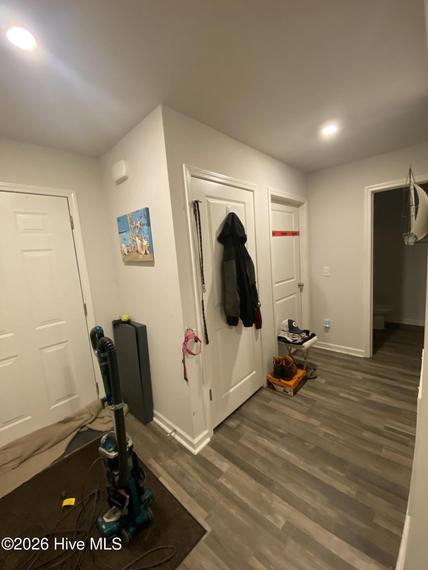 100566692 | Photo 17