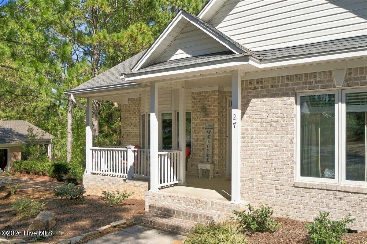 Photo 3 of Single family home for sale at 27 La Quinta Loop, Pinehurst, NC 28374 | MLS# 100608537 | Listing updated on 2026-10-09
