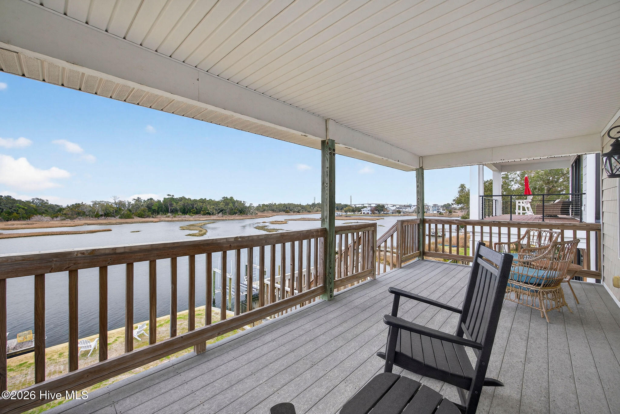 100558611 | Photo 37