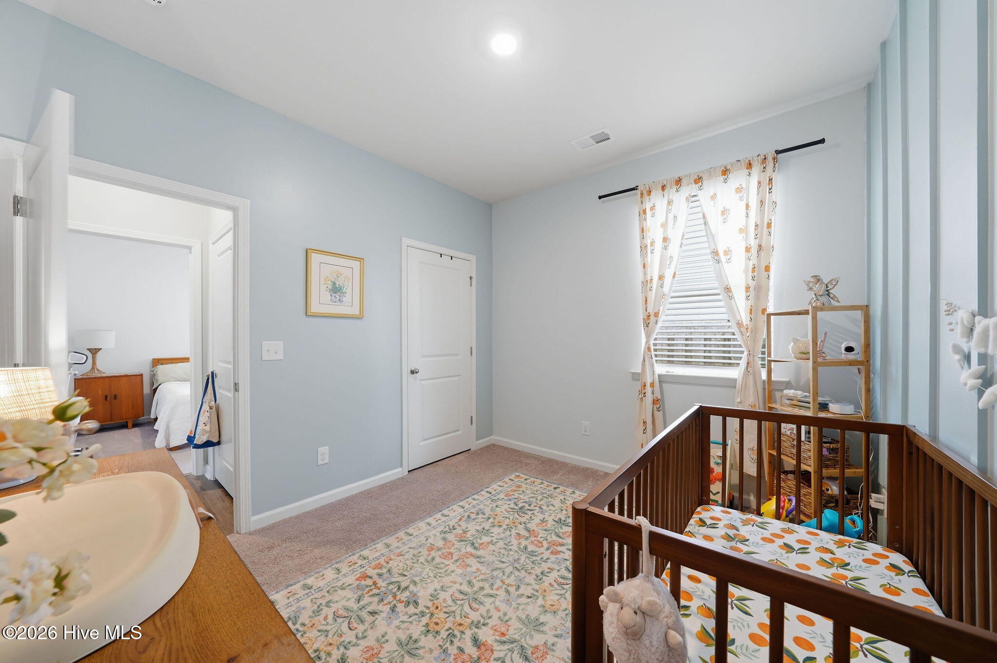 100560678 | Photo 15