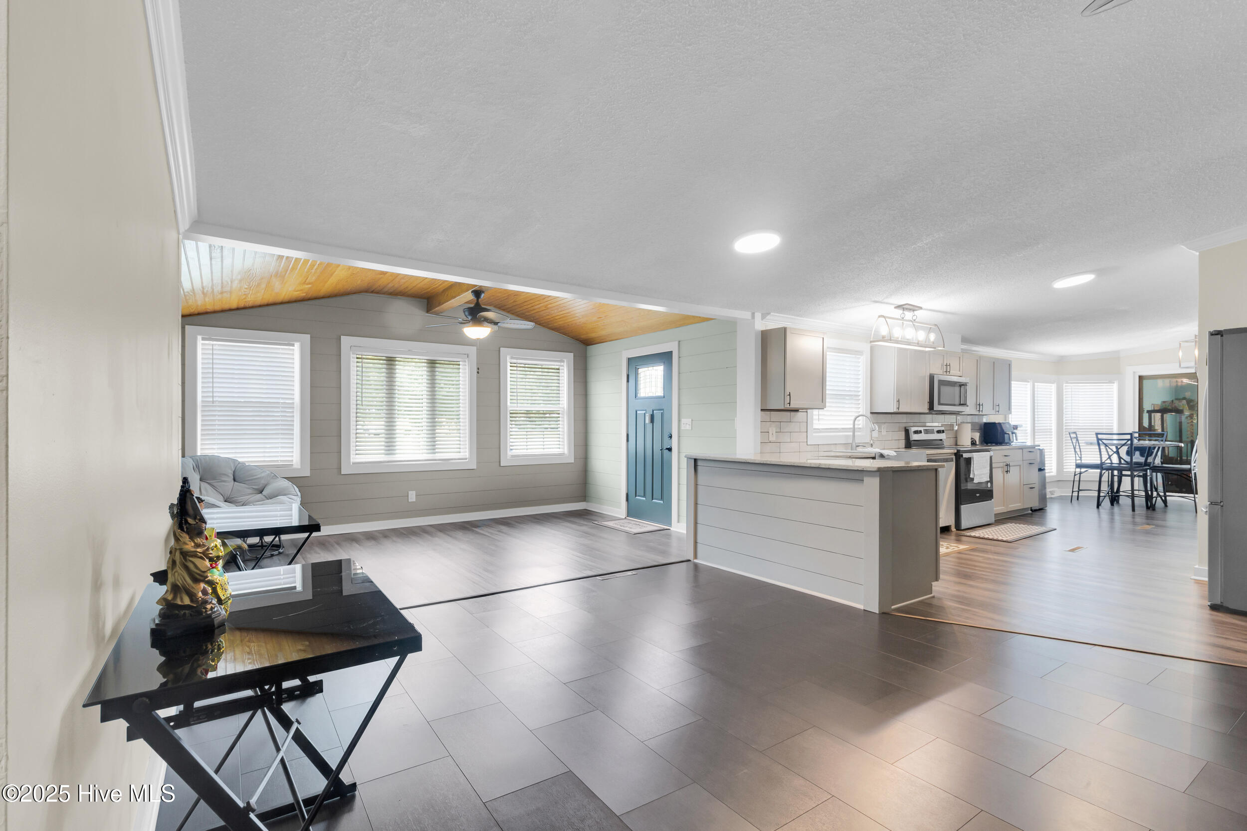 414 W Branch Drive, Newport, NC, 28570