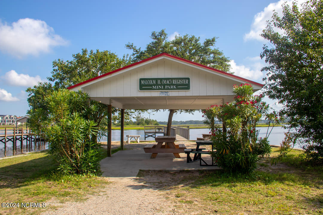 100566939 | Photo 50