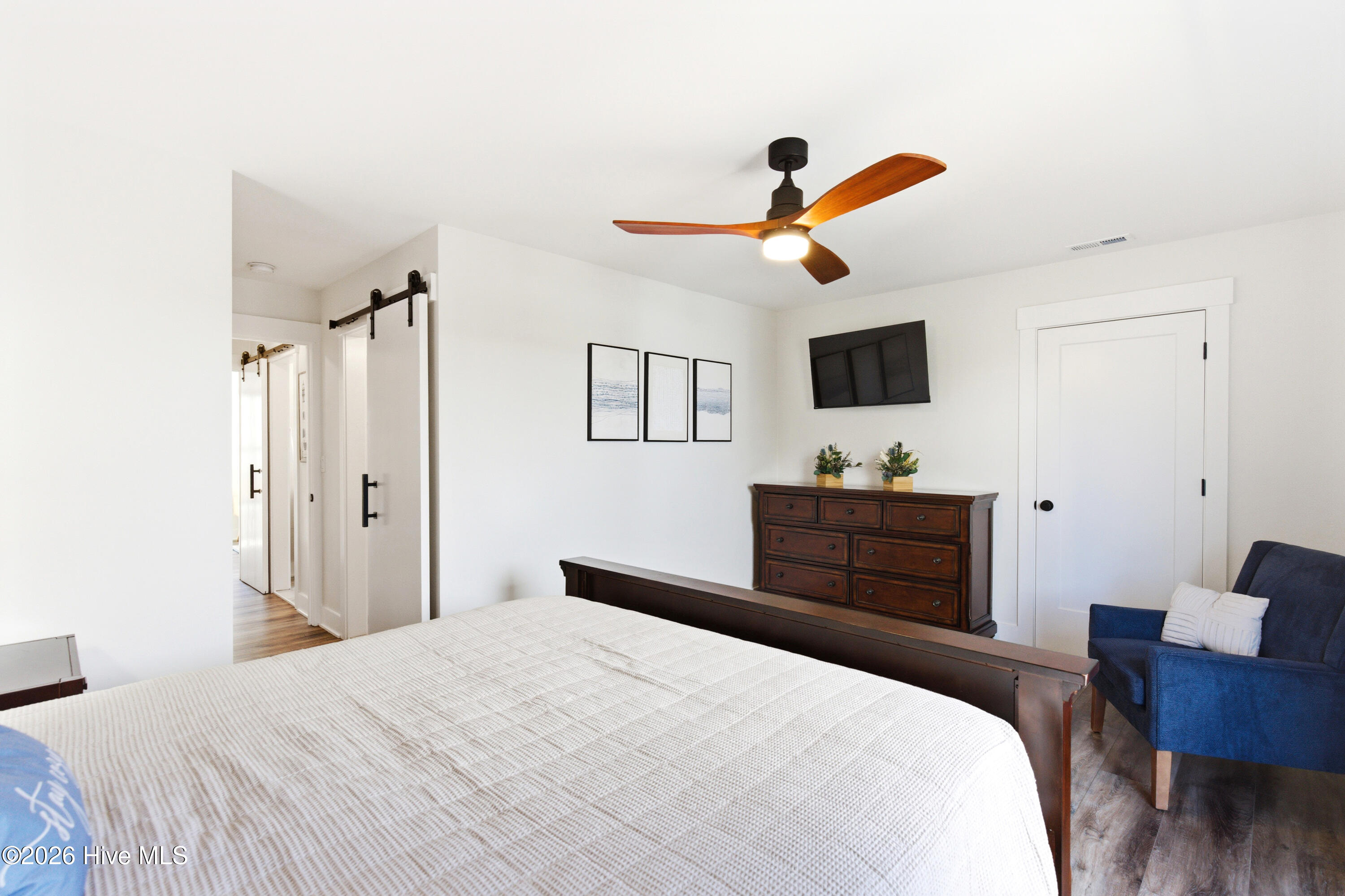 100564276 | Photo 37