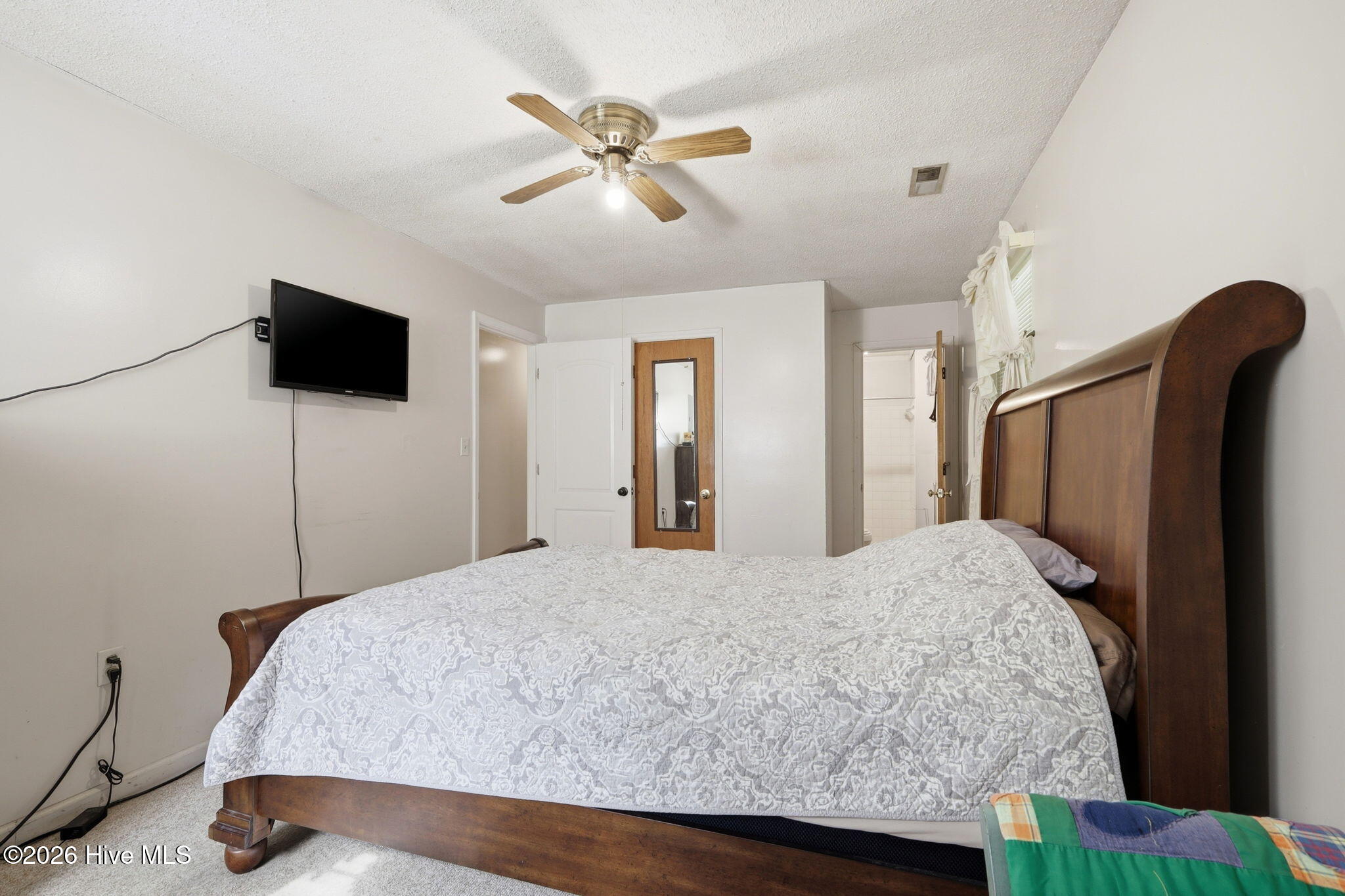 284 Laurel 