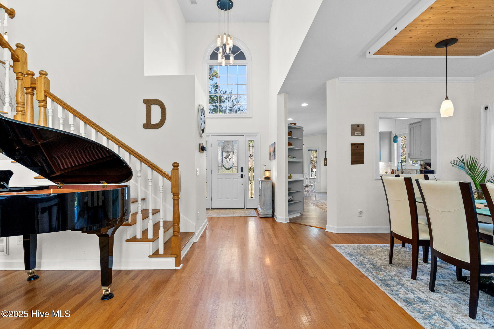 100537506 | Photo 16