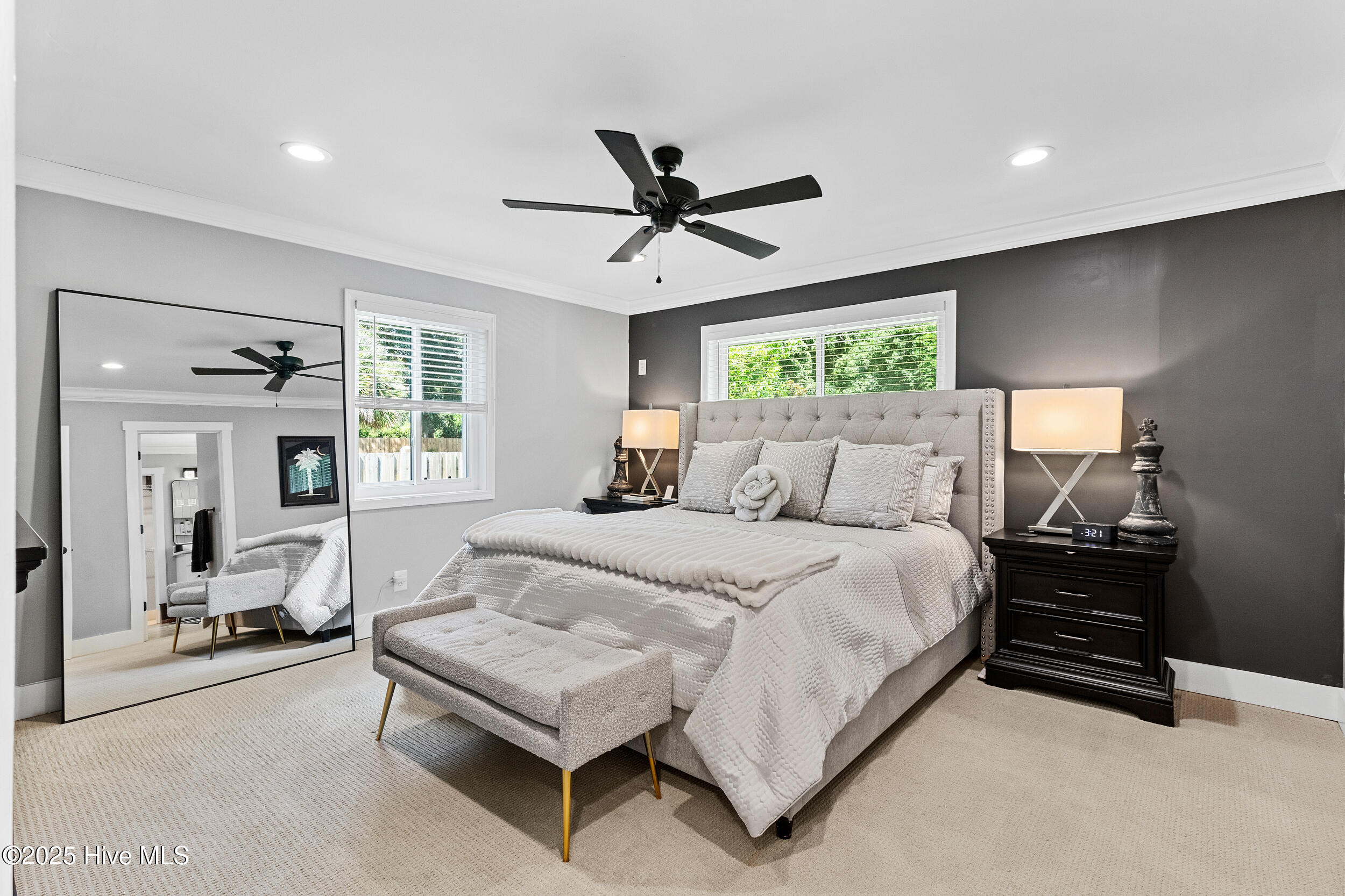 100561677 | Photo 42