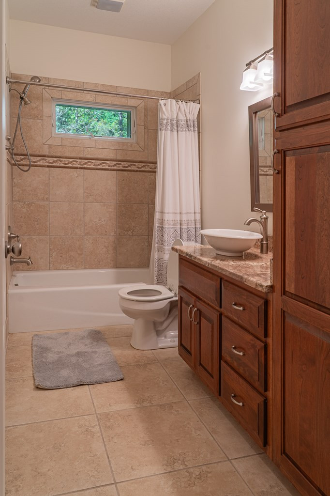 Main level hall bath
